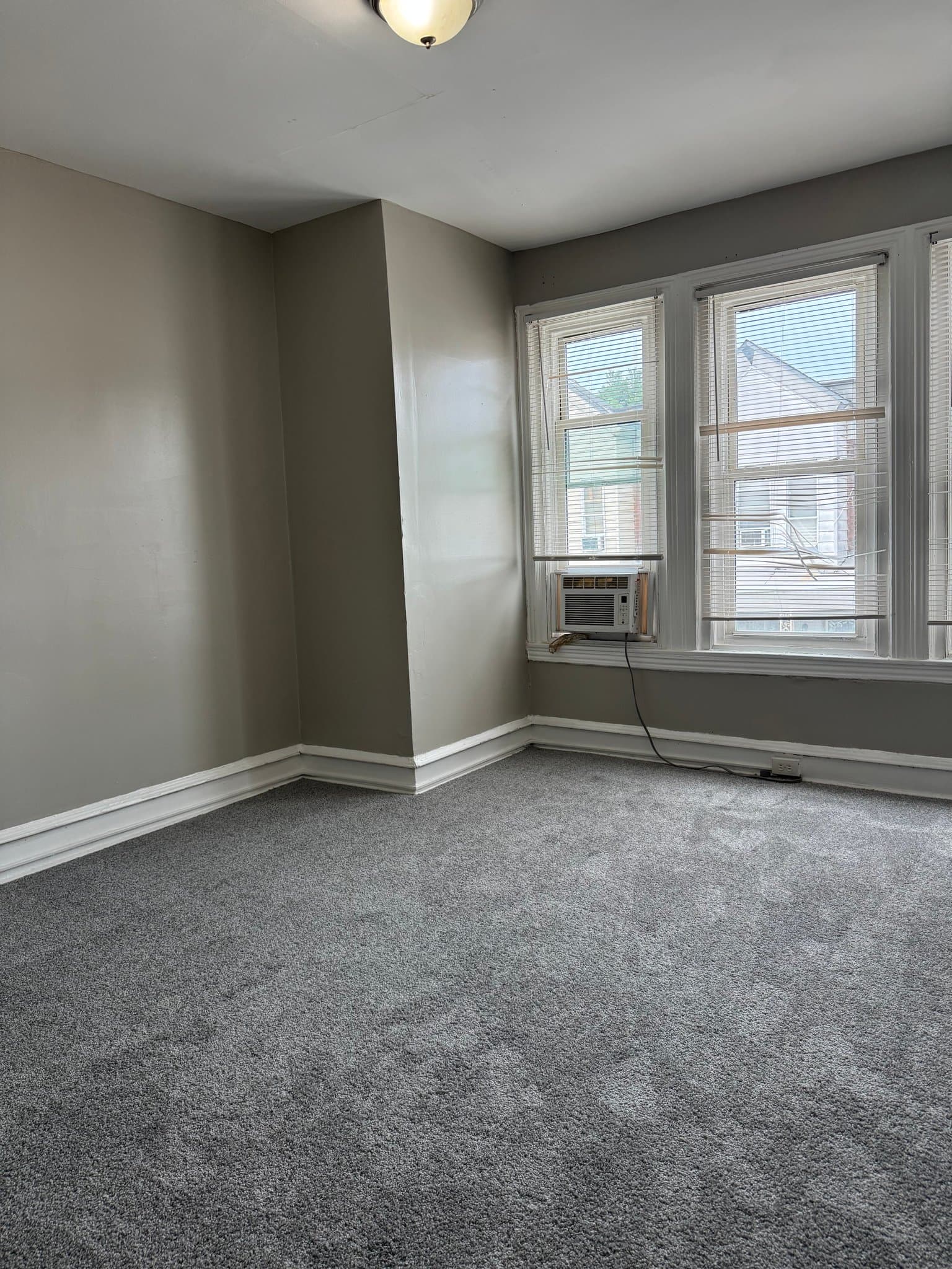 Philadelphia Townhome: 8XX Block of S Alden Street