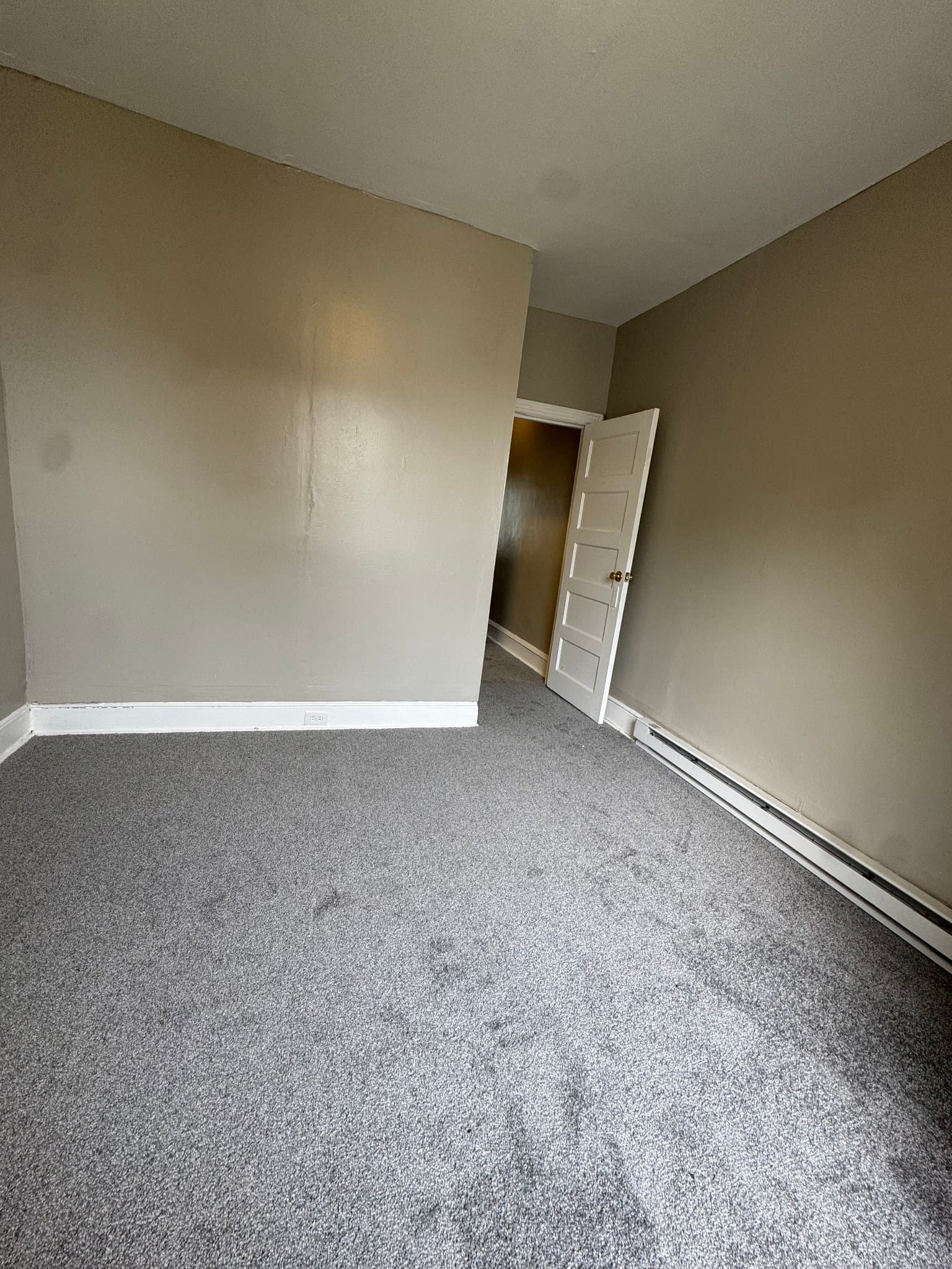Philadelphia Townhome: 8XX Block of S Alden Street