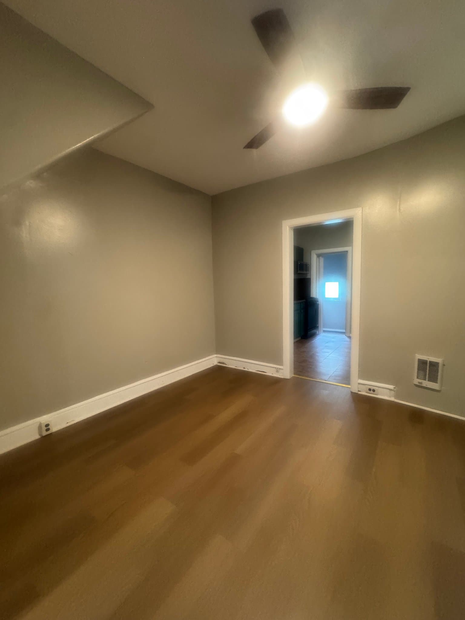 Philadelphia Townhome: 8XX Block of S Alden Street