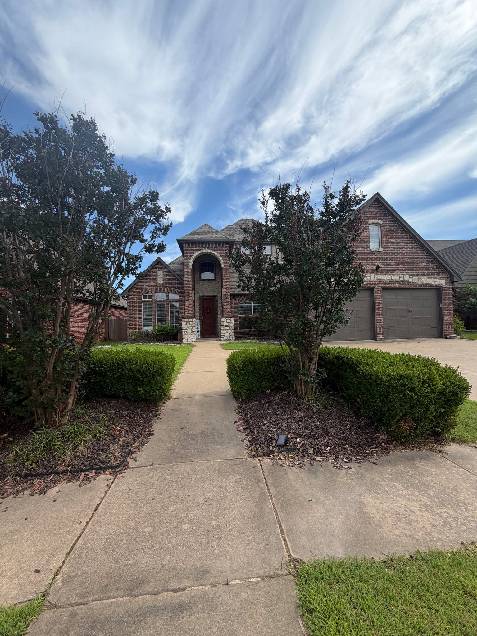 Tulsa House: 16406 E 50th Pl S