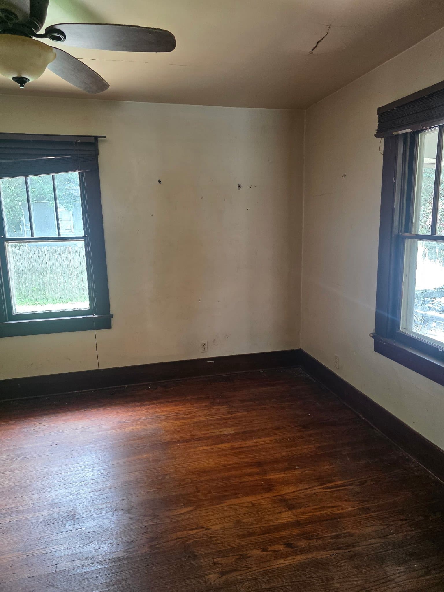 Decatur House: 1830 N Lowber St