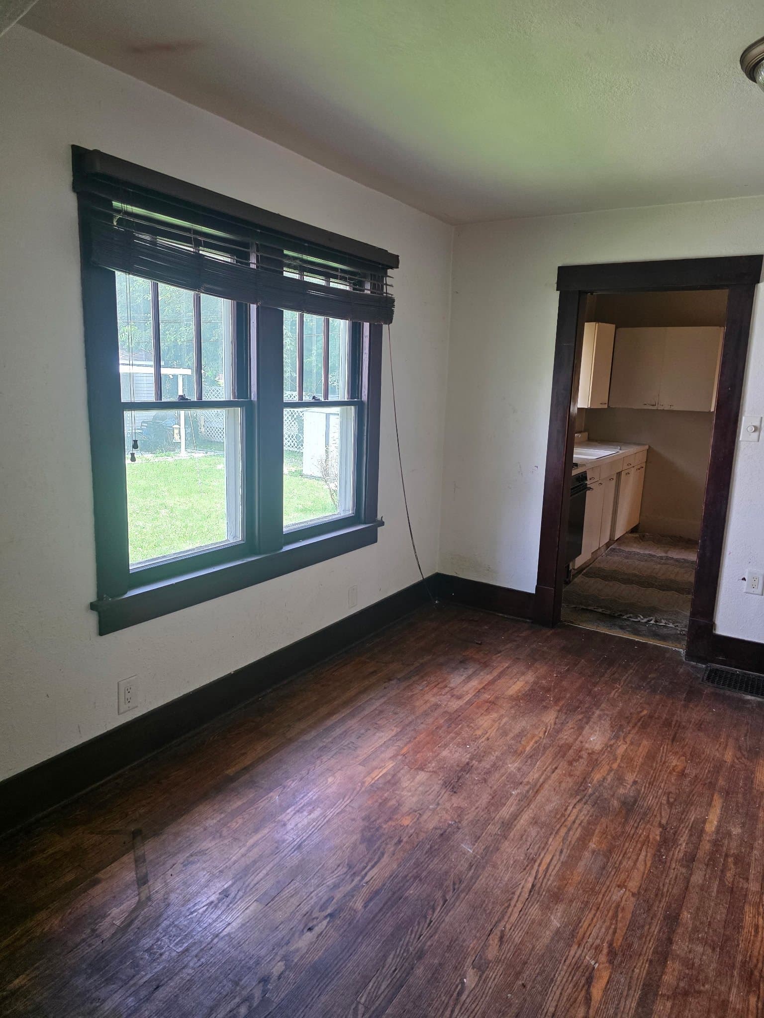 Decatur House: 1830 N Lowber St
