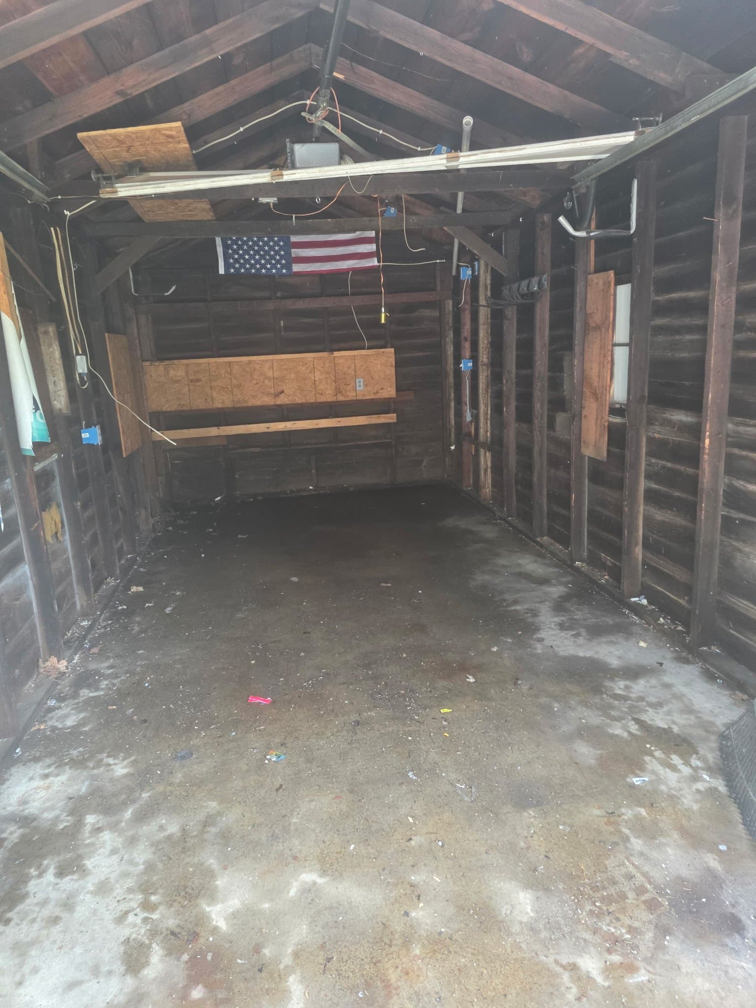 Decatur House: 1830 N Lowber St