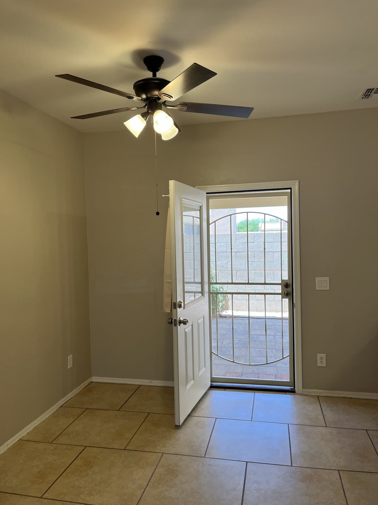 SAN TAN VALLEY House: 2300 E MAGMA ROAD