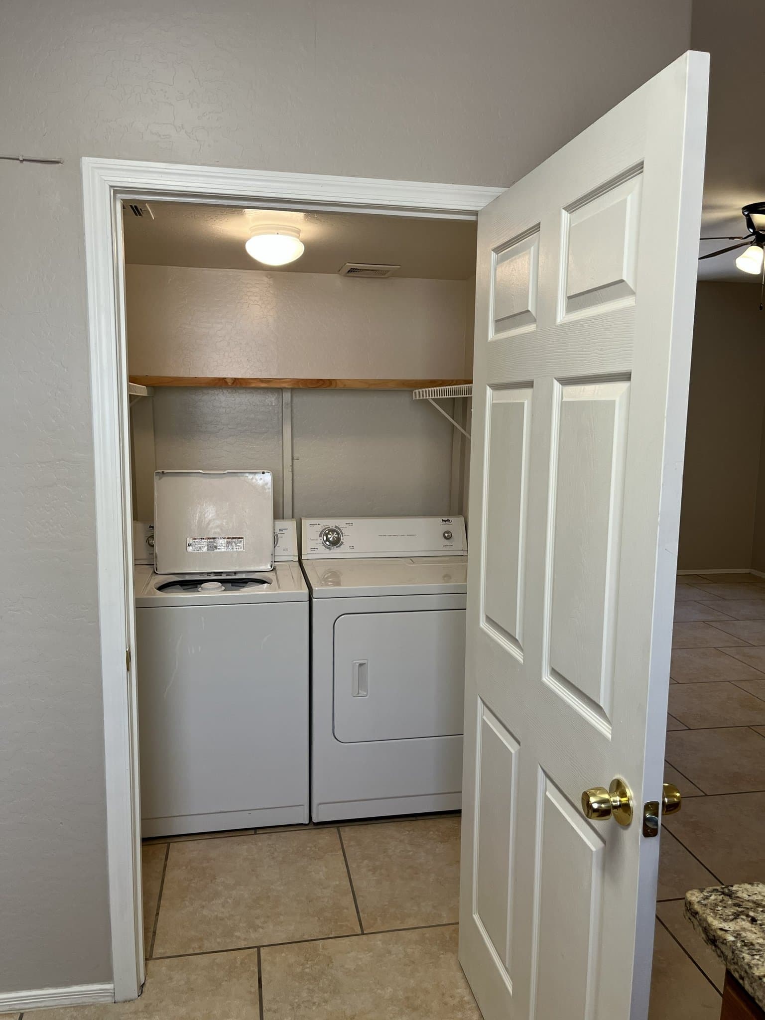 SAN TAN VALLEY House: 2300 E MAGMA ROAD