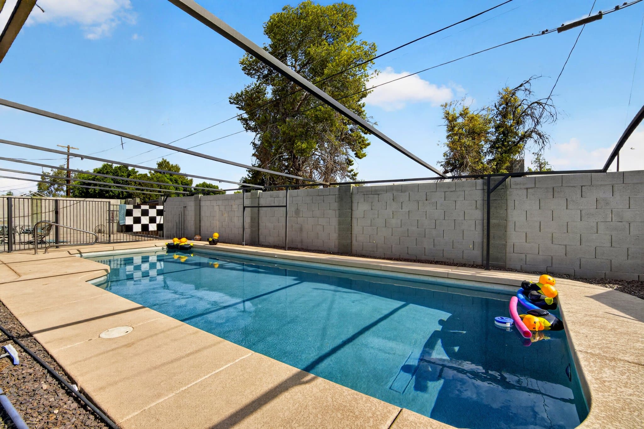 Tempe House: 123 E Erie