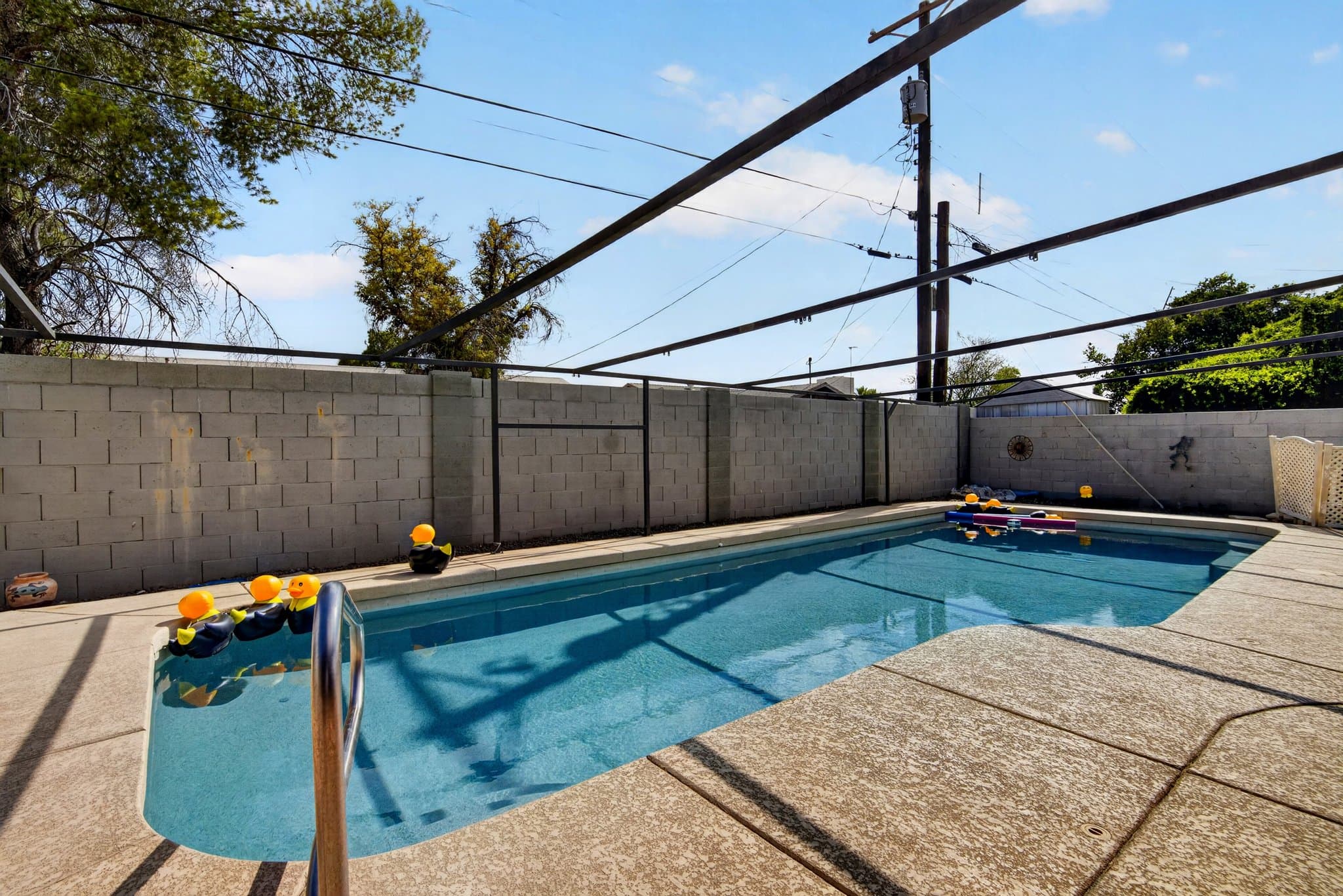 Tempe House: 123 E Erie