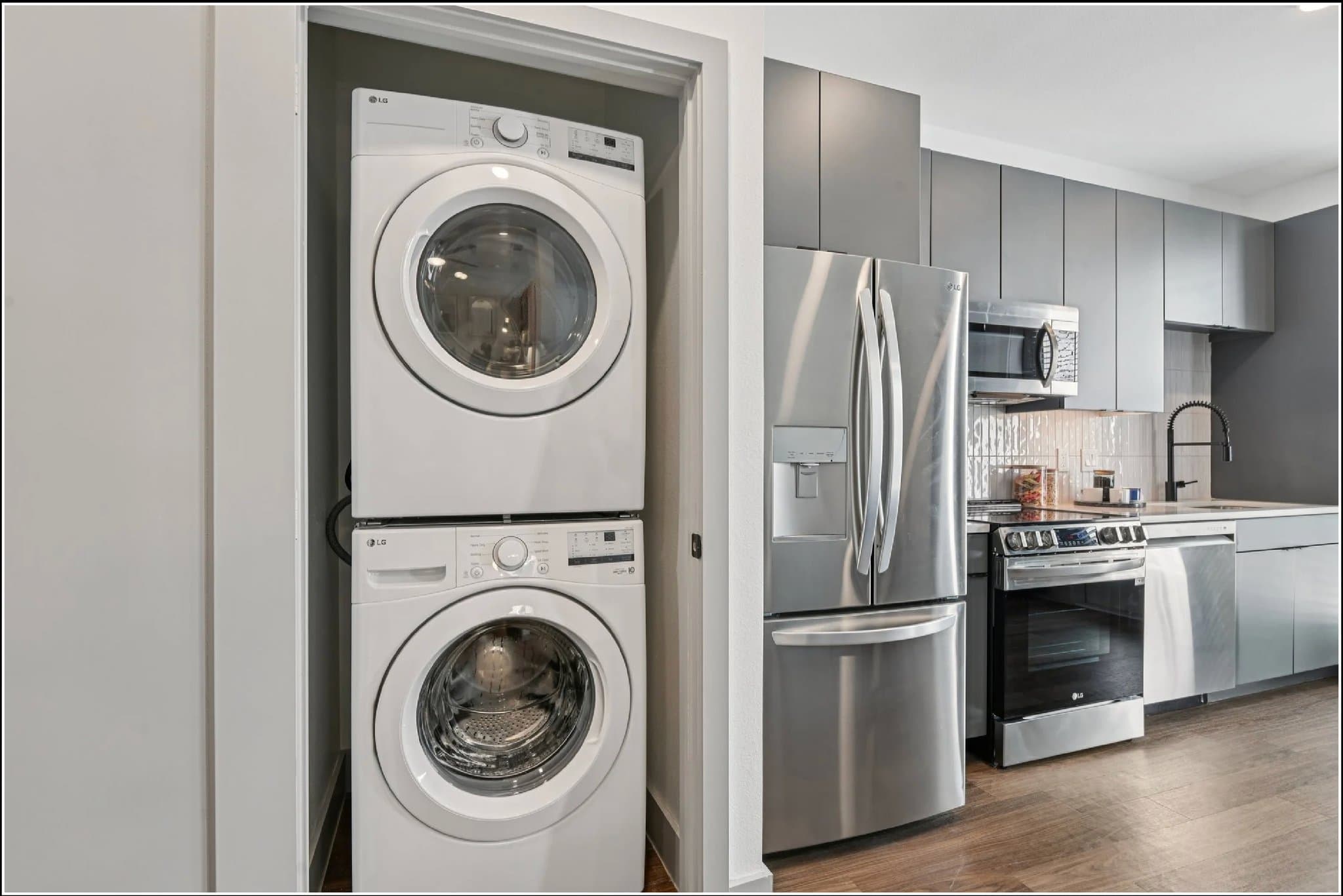 Lewisville Apartment: 2901 Lady Bettye Drive