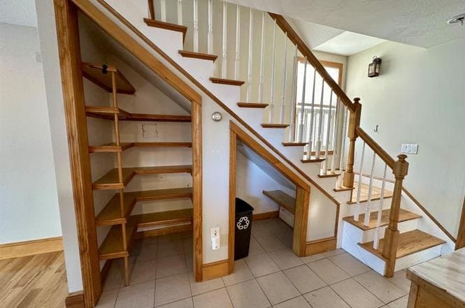 Windham House: 32 1st St