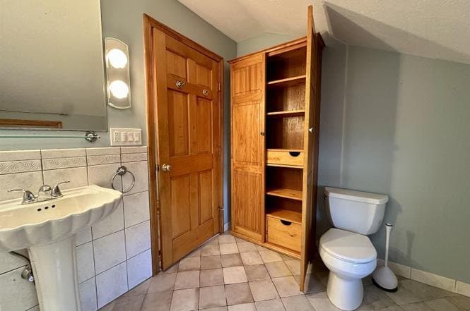 Windham House: 32 1st St