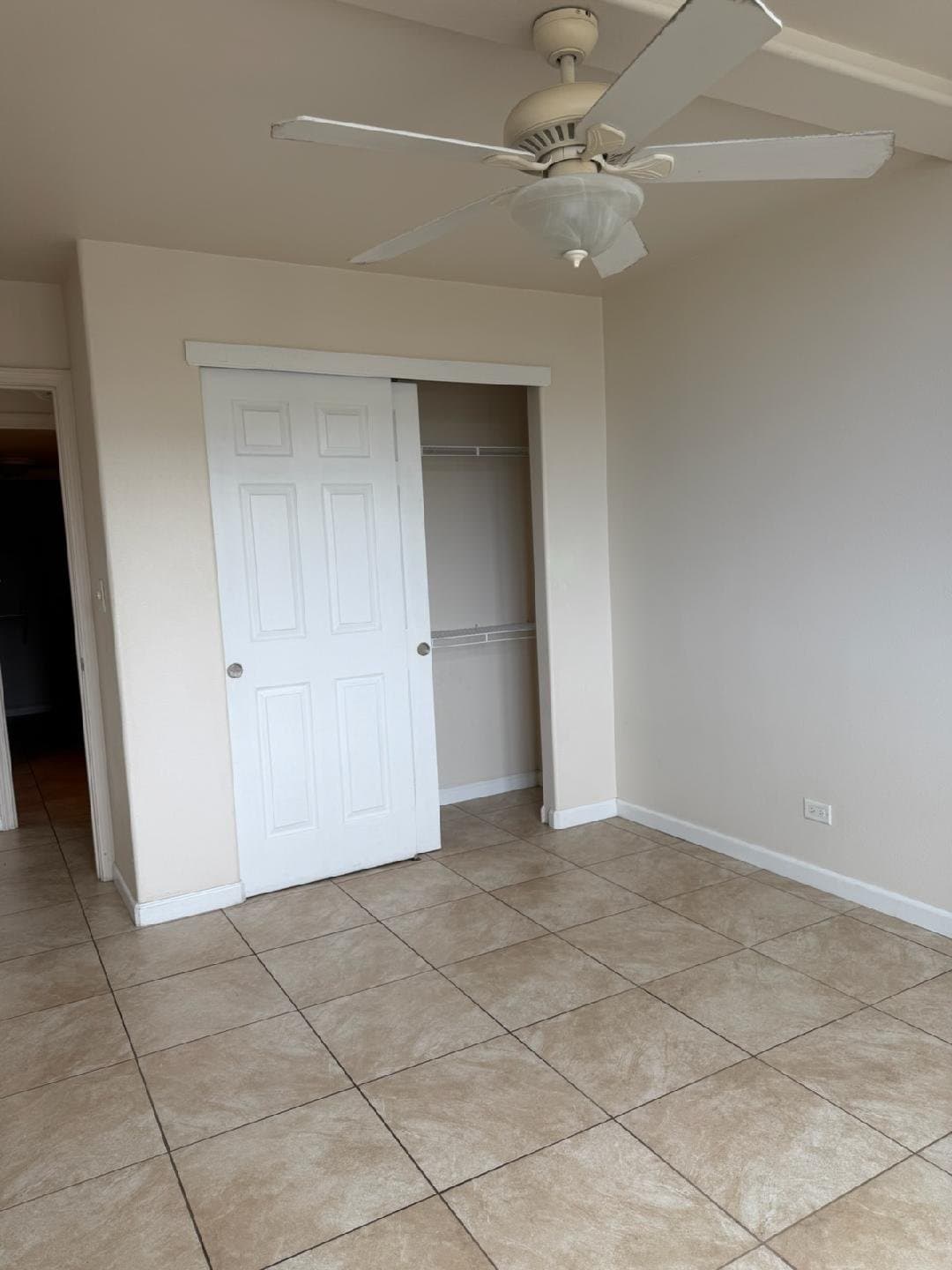 Kahului Apartment: 111 Kahului Beach Rd D314