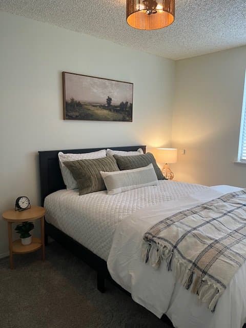 Bend Multiplex: 97 NW Adams Pl