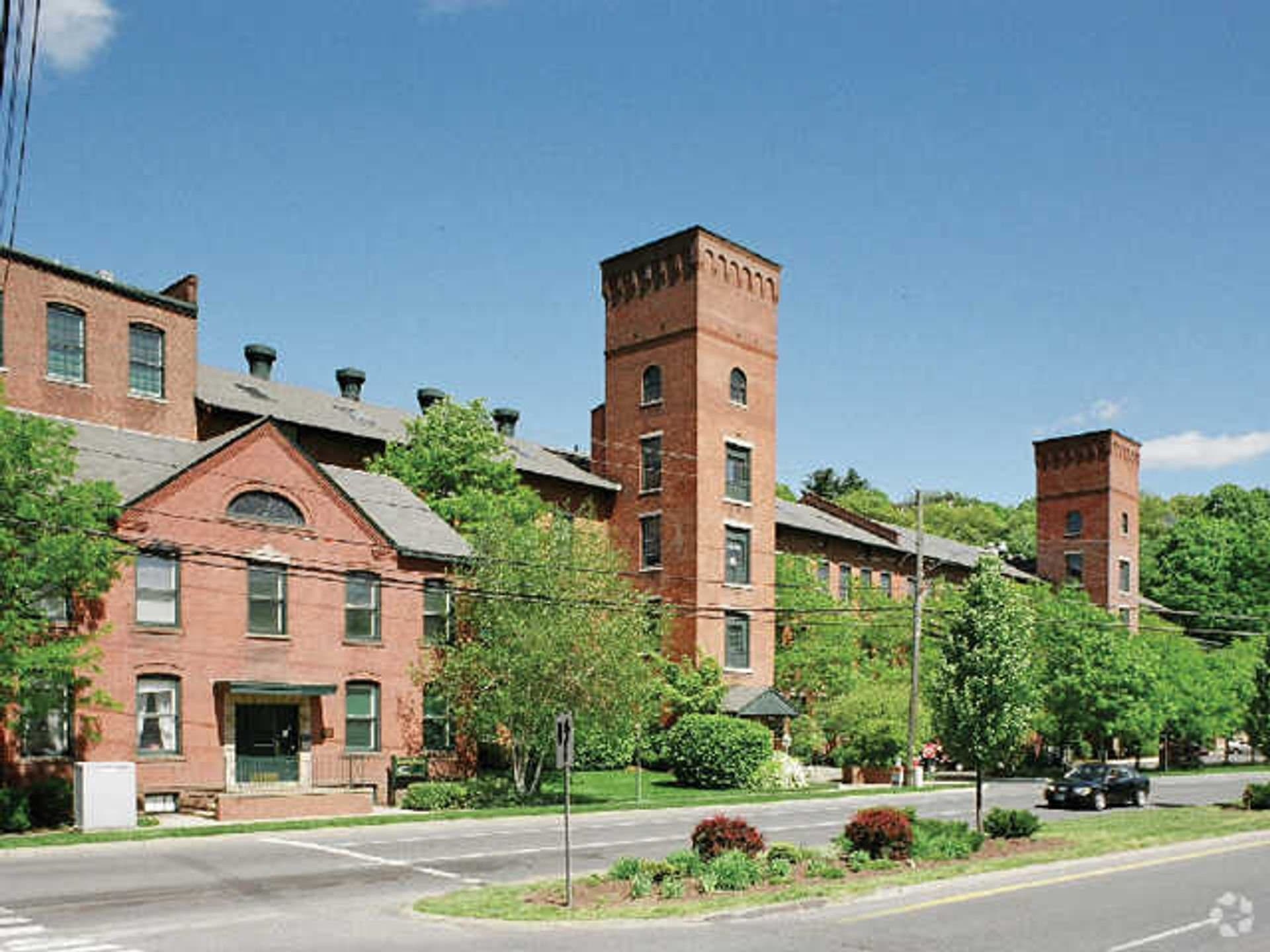 Beacon Falls Apartment: 2 North Main Street