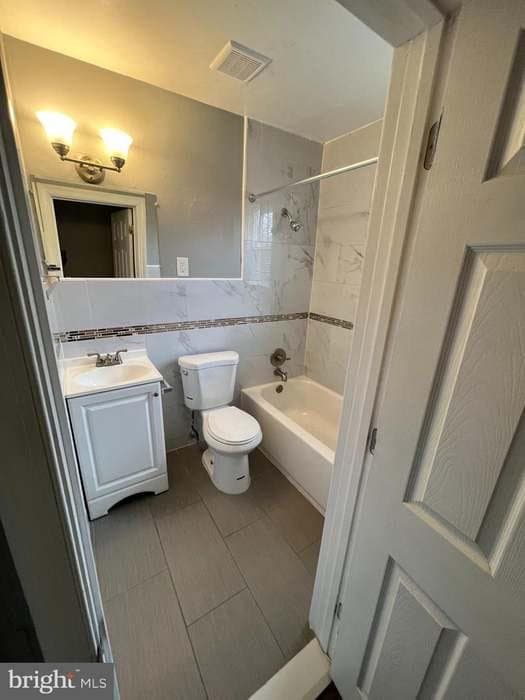 Baltimore Multiplex: 1121 Gleneagle Road