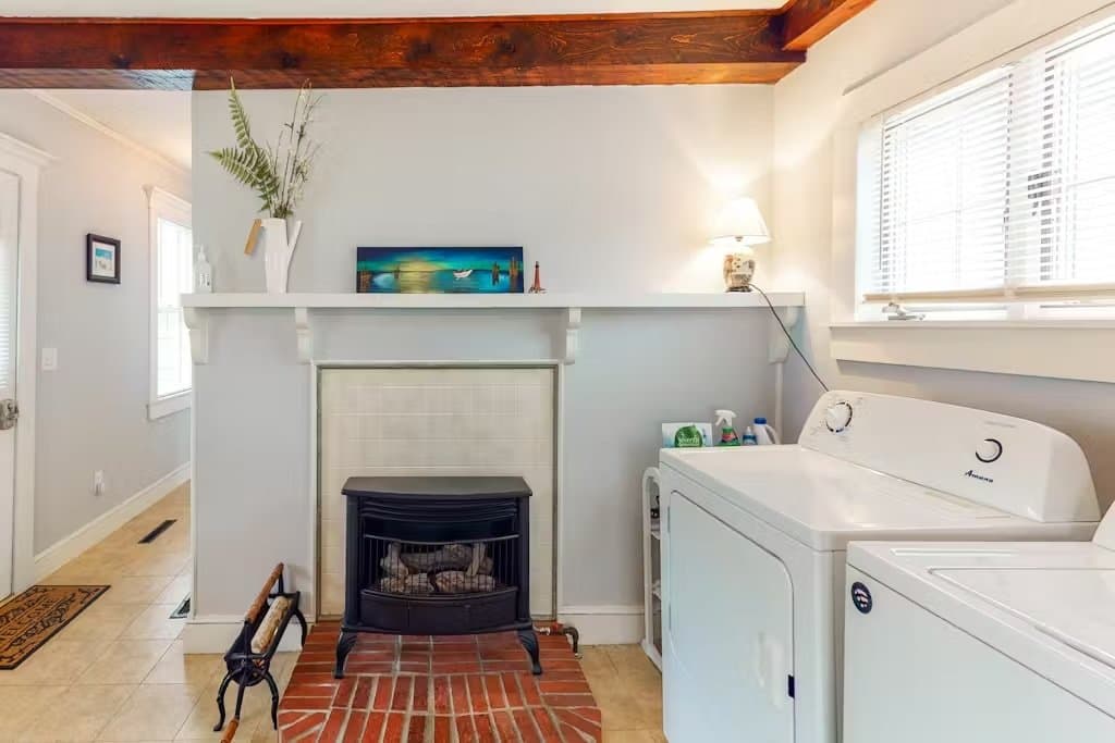 Bucksport House: 23 Mechanic St
