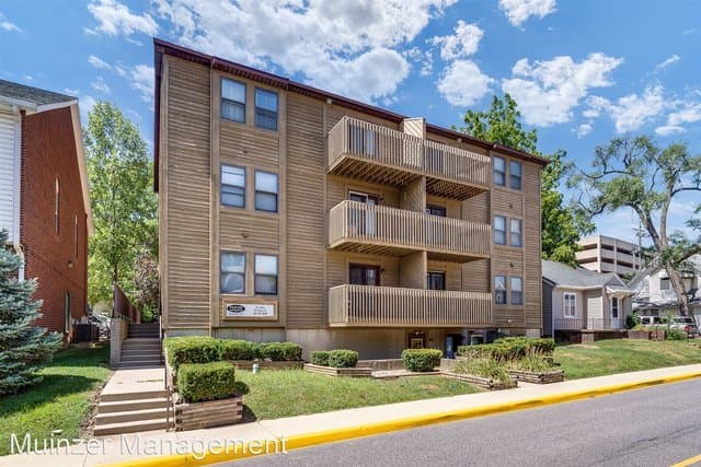 West Lafayette Apartment: 217 Pierce Street