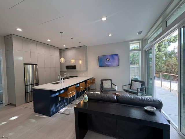 Del Mar House: 14073 Mira Montana Drive