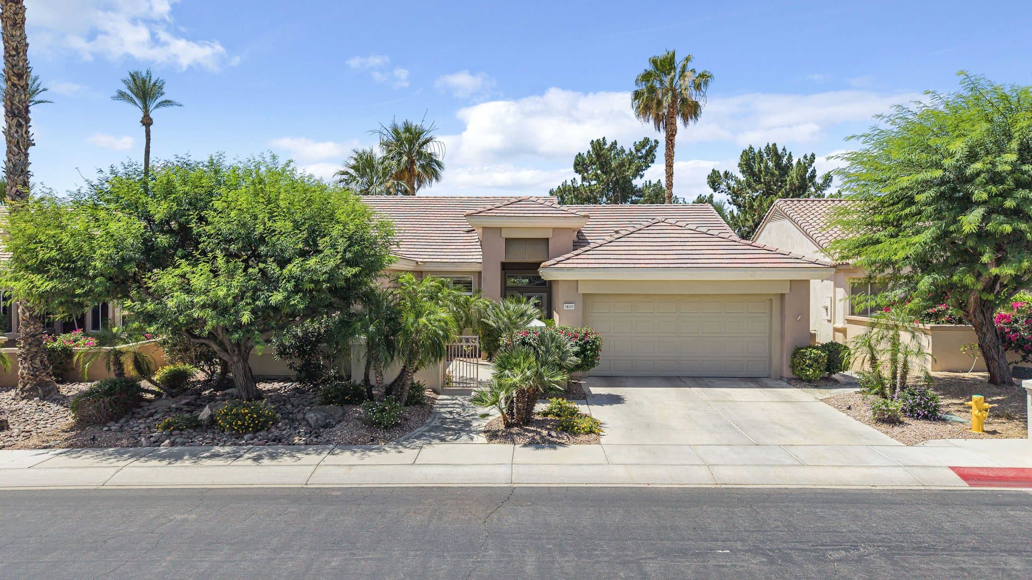 Palm Desert House: 78337 Gray Hawk Dr