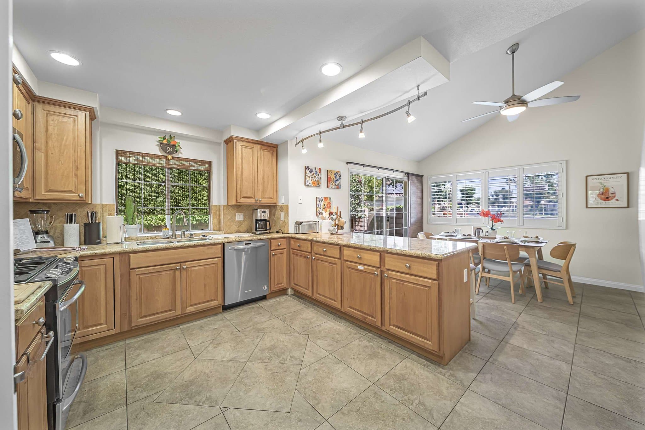 Palm Desert House: 77779 St Augustine Dr.