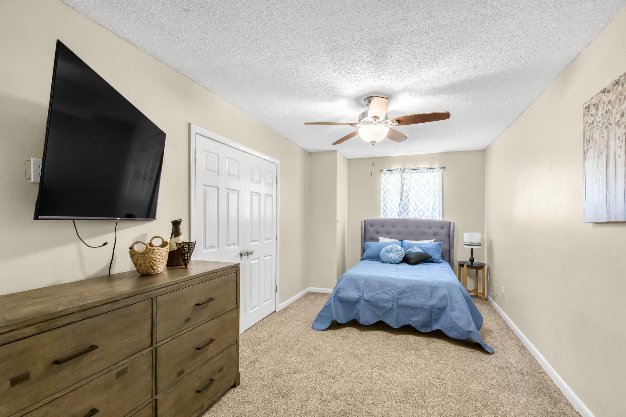 Daleville House: 608 Snell Bridge Road