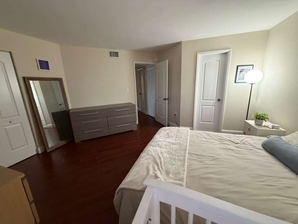 Miami Condo: 94 Fontainebleau Blvd