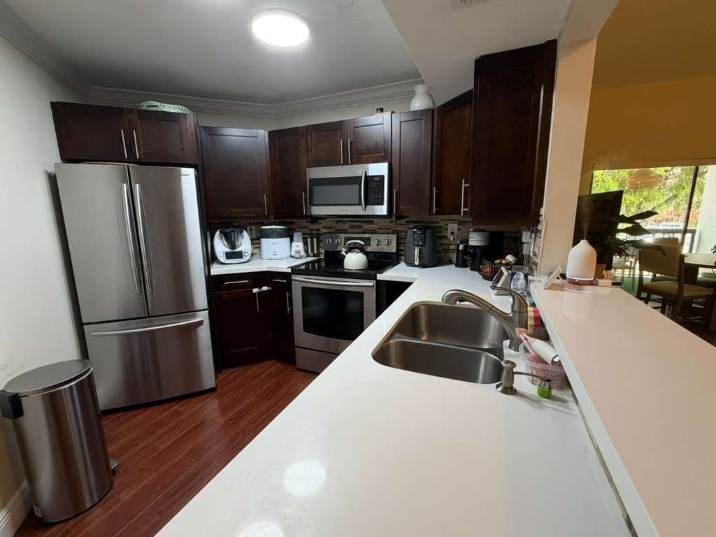 Miami Condo: 94 Fontainebleau Blvd