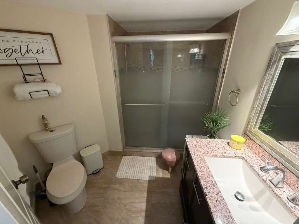 Miami Condo: 94 Fontainebleau Blvd