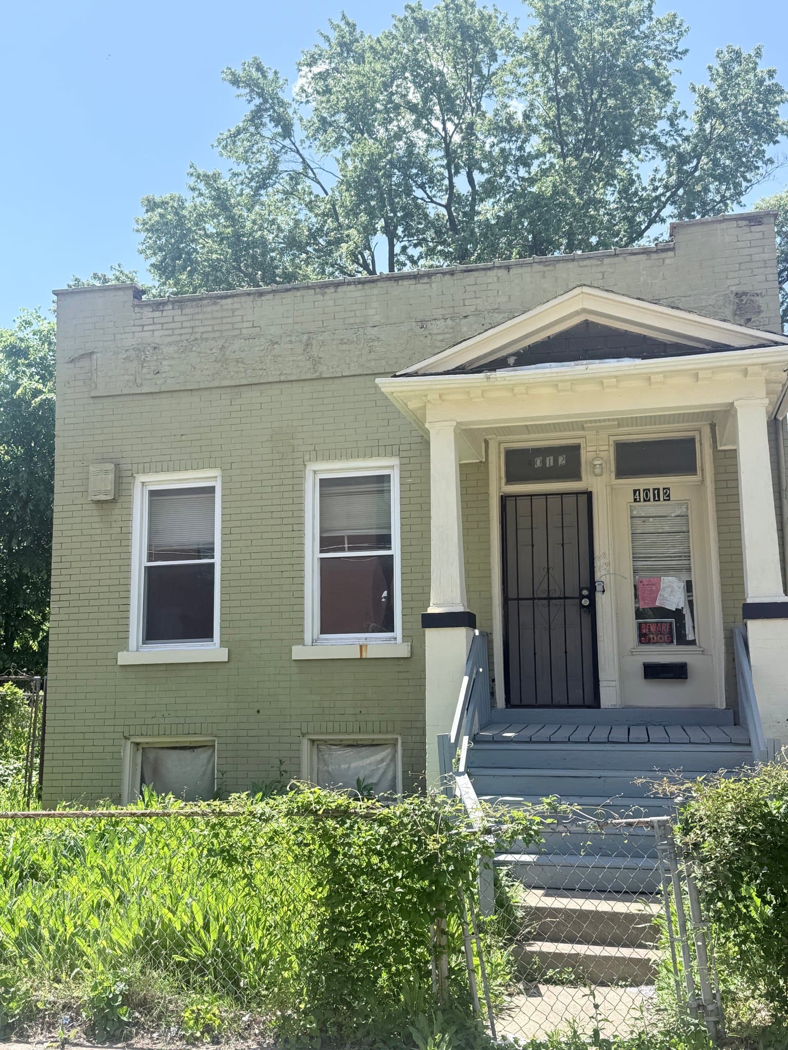 Saint Louis House: 4012 Penrose St