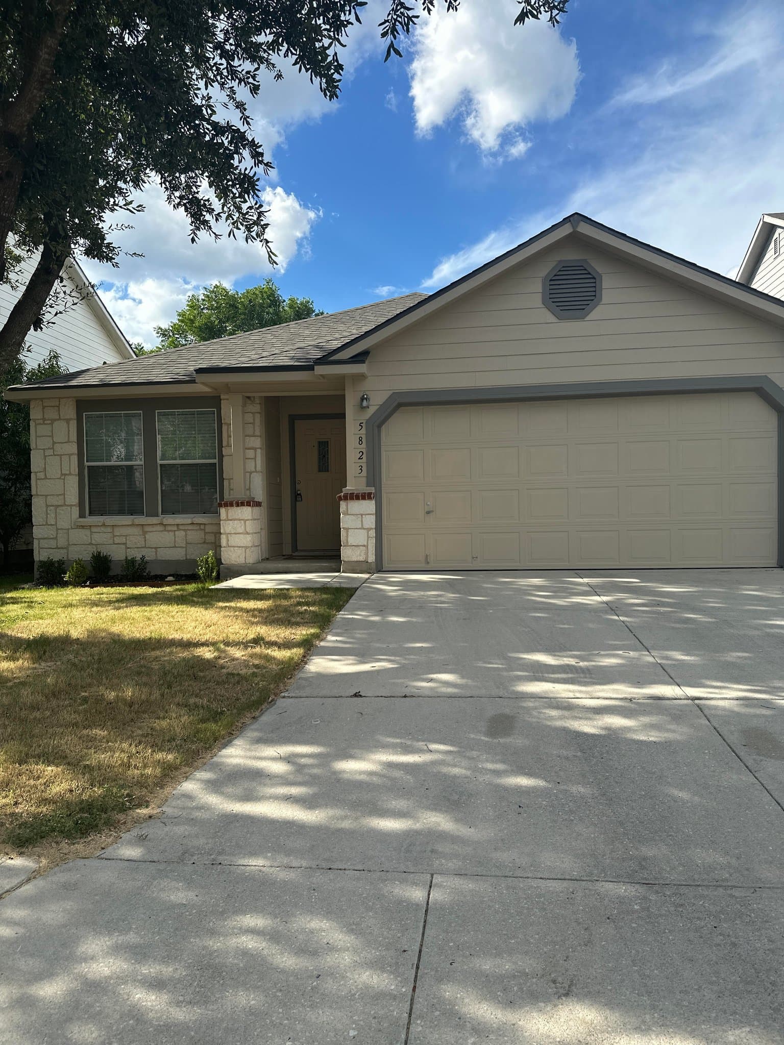 San Antonio House: 5823 Trent Rnch