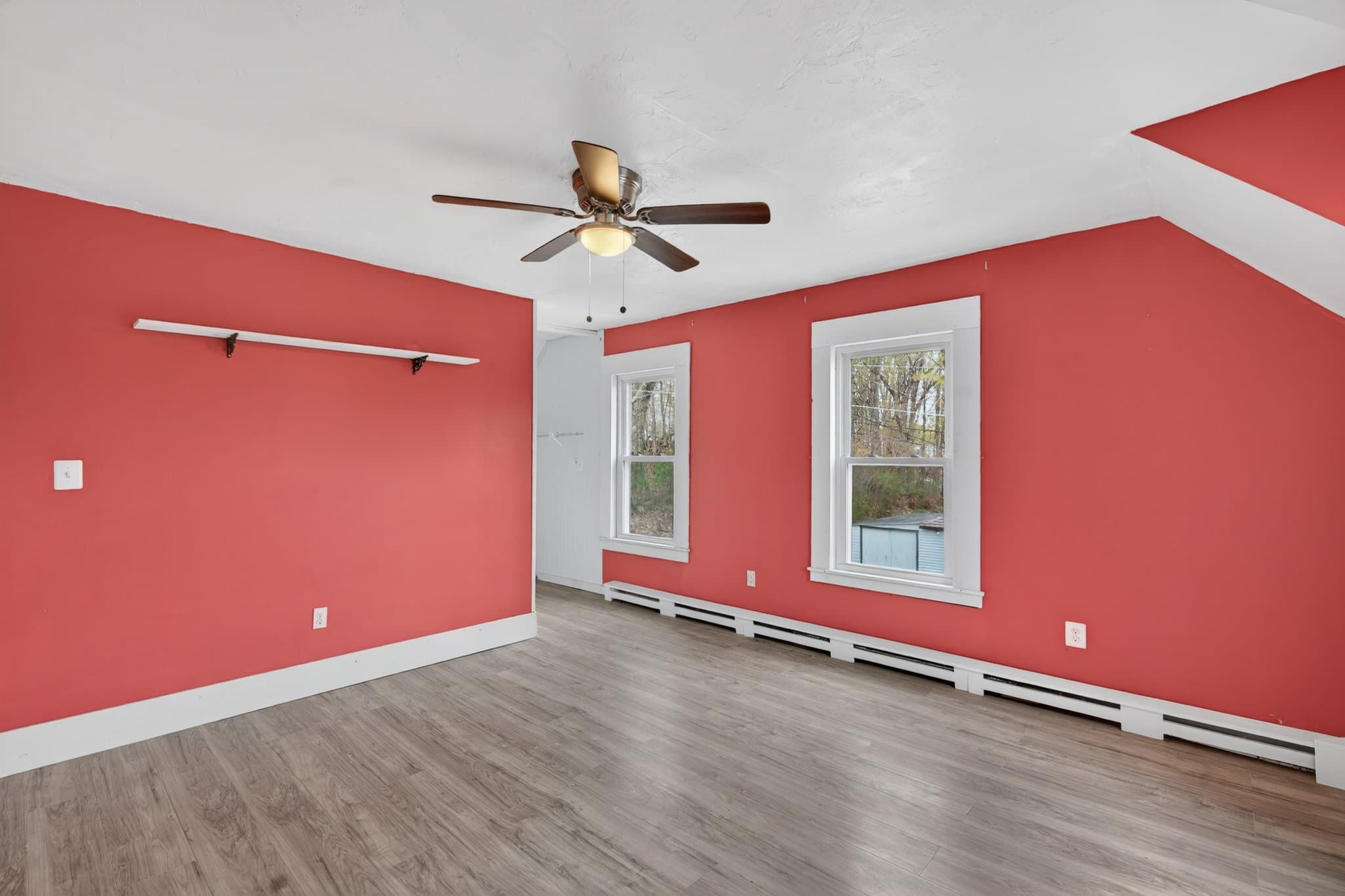 Orange Apartment: 37 W Myrtle St
