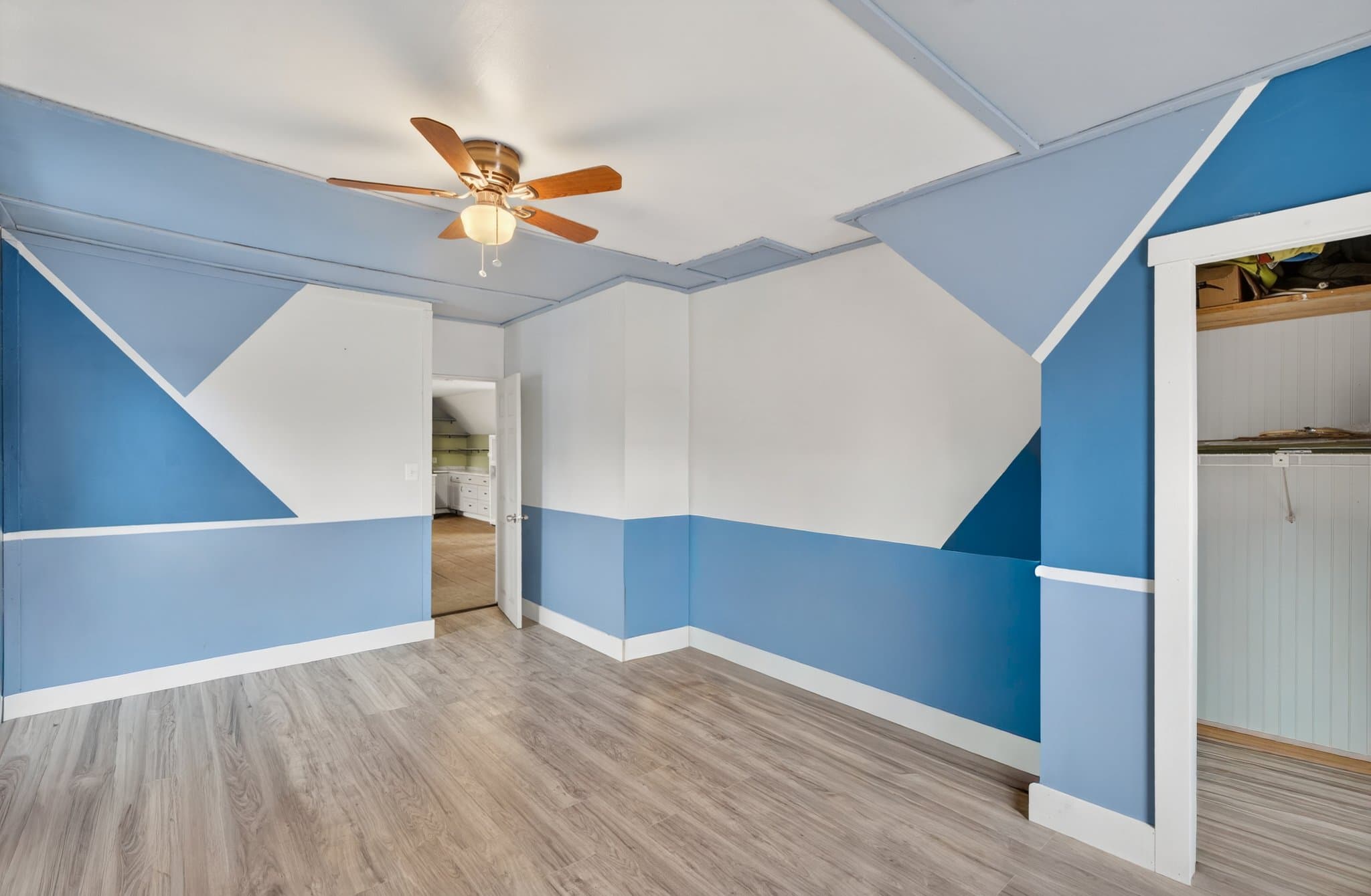 Orange Apartment: 37 W Myrtle St