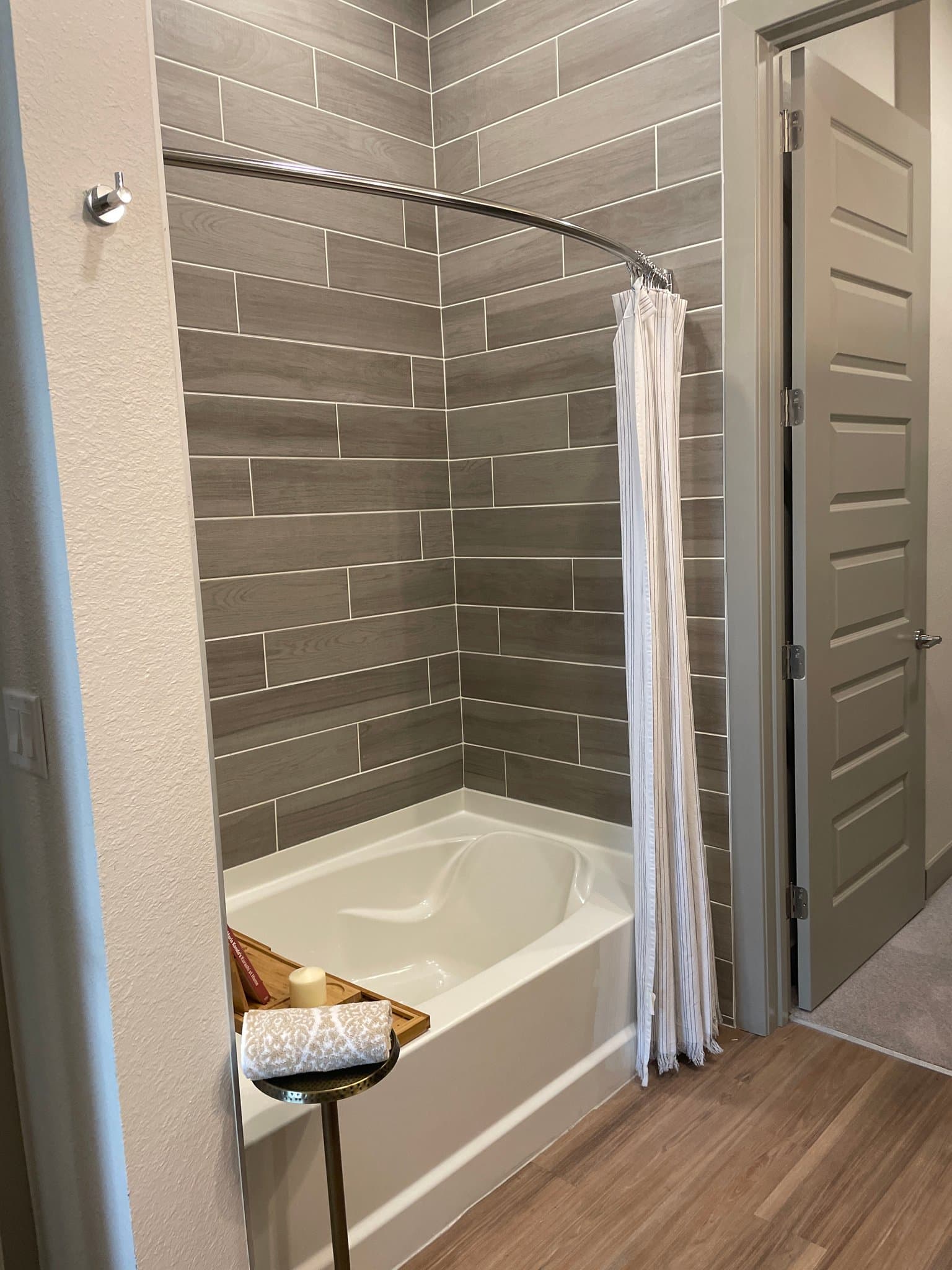 Denver Single Room: 4545 East Warren Avenue