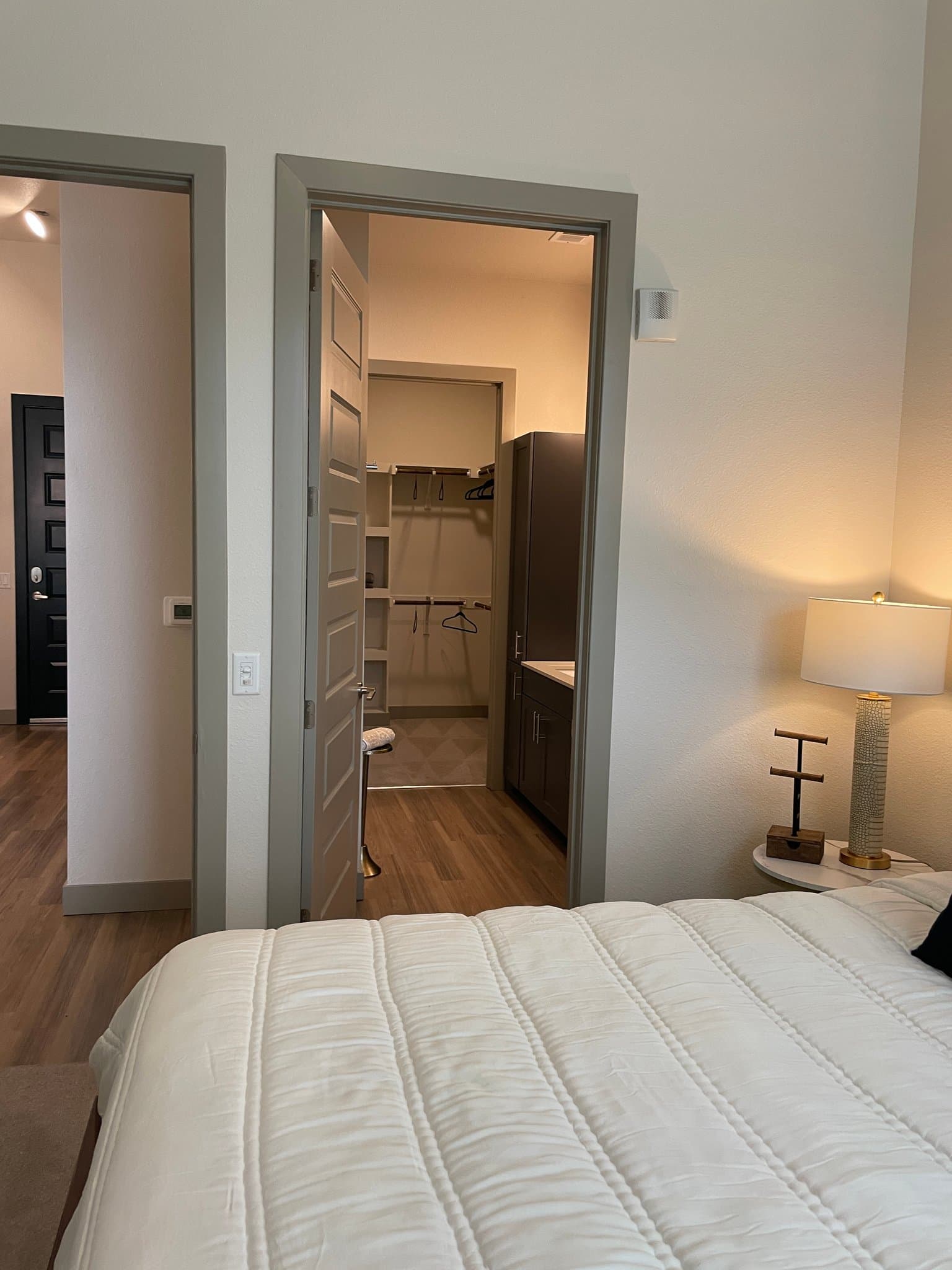 Denver Single Room: 4545 East Warren Avenue