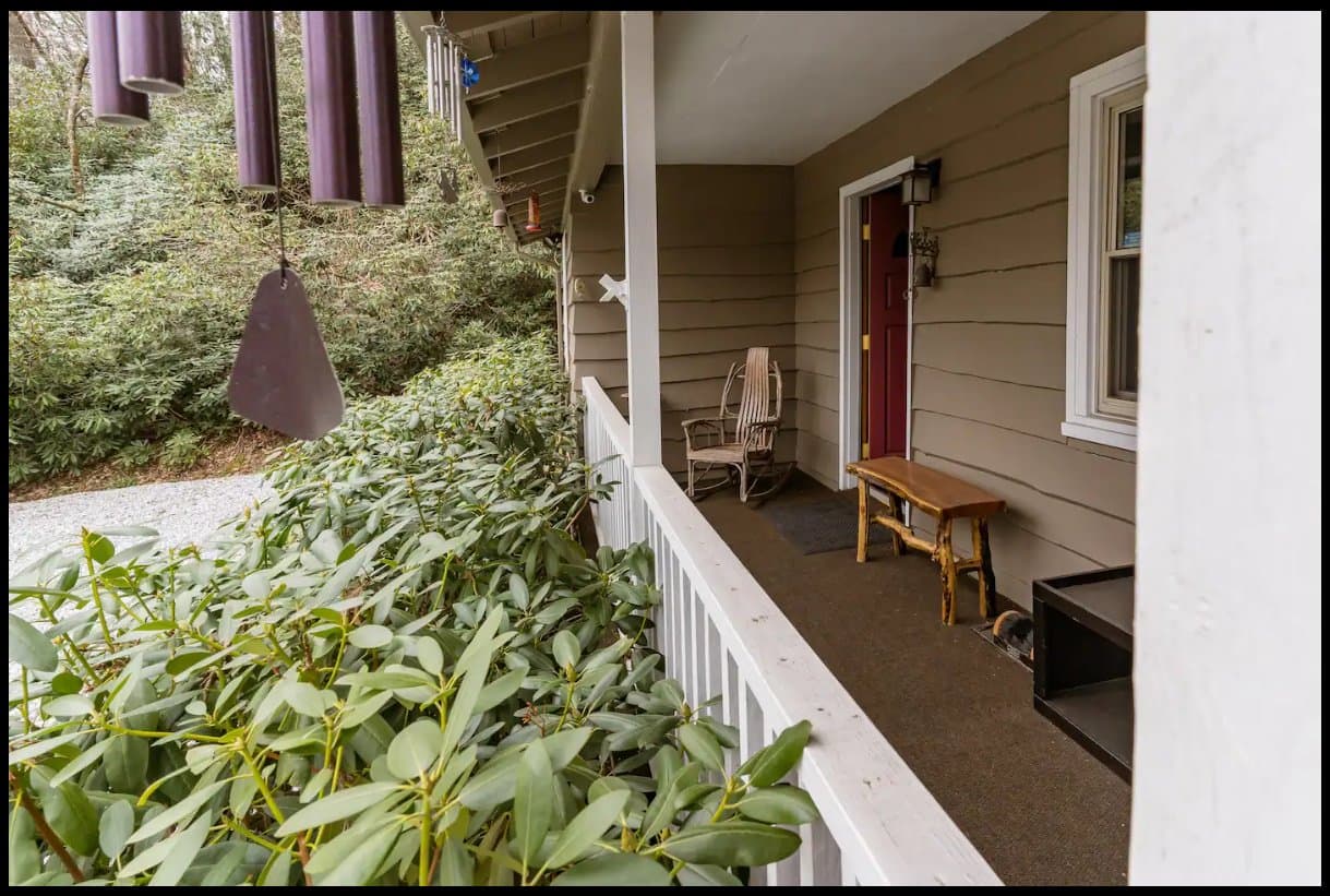 Blowing Rock House: 5190 US Hwy 321 S