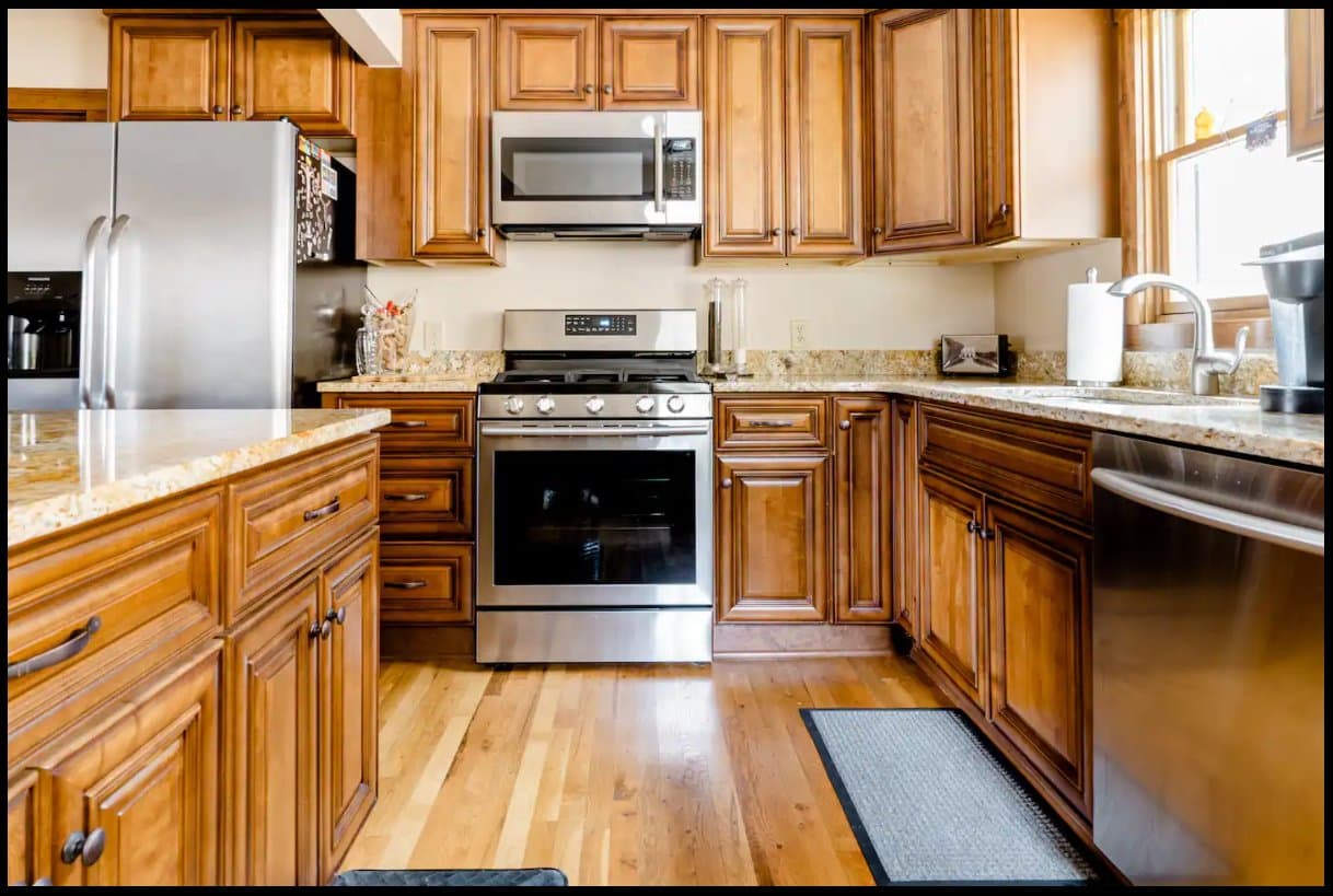 Blowing Rock House: 5190 US Hwy 321 S