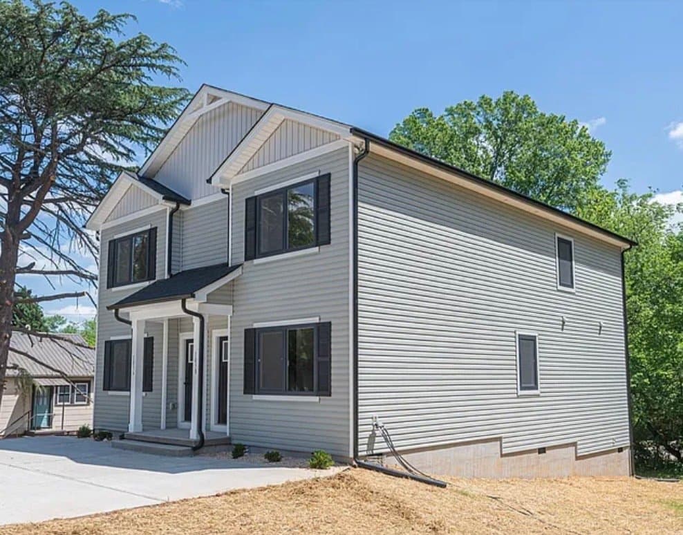 Hickory Multiplex: 1038 12th St NE