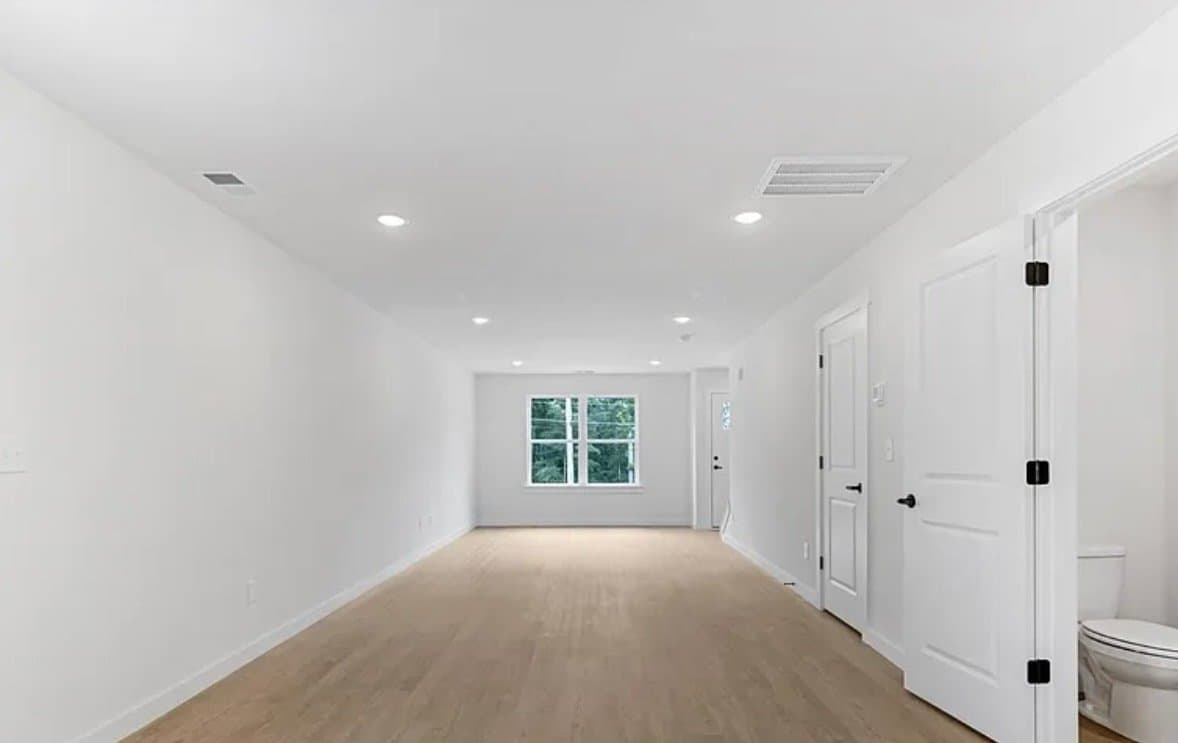 Hickory Multiplex: 1038 12th St NE