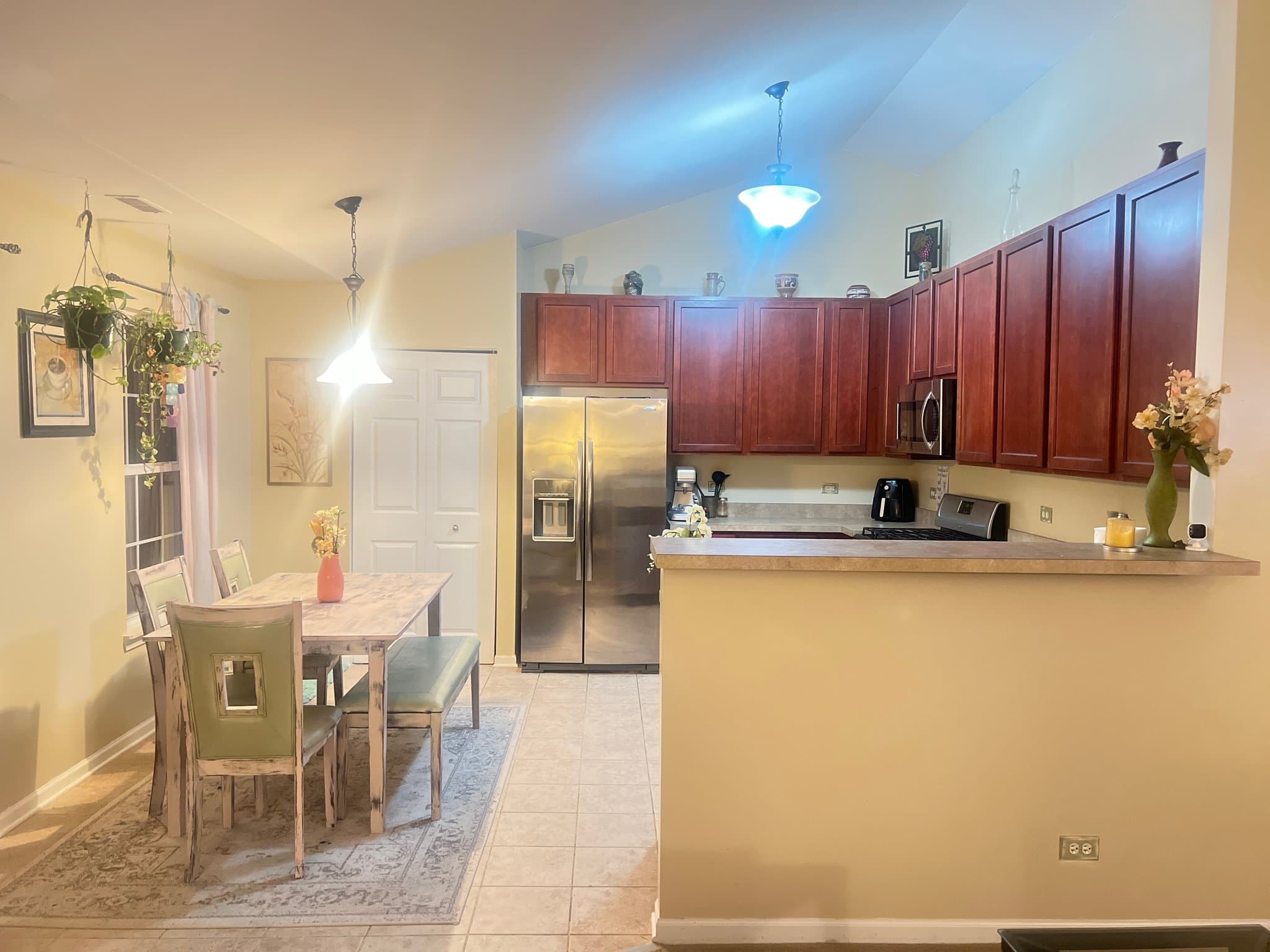 Lakemoor Townhome: 659 Arbor Cir