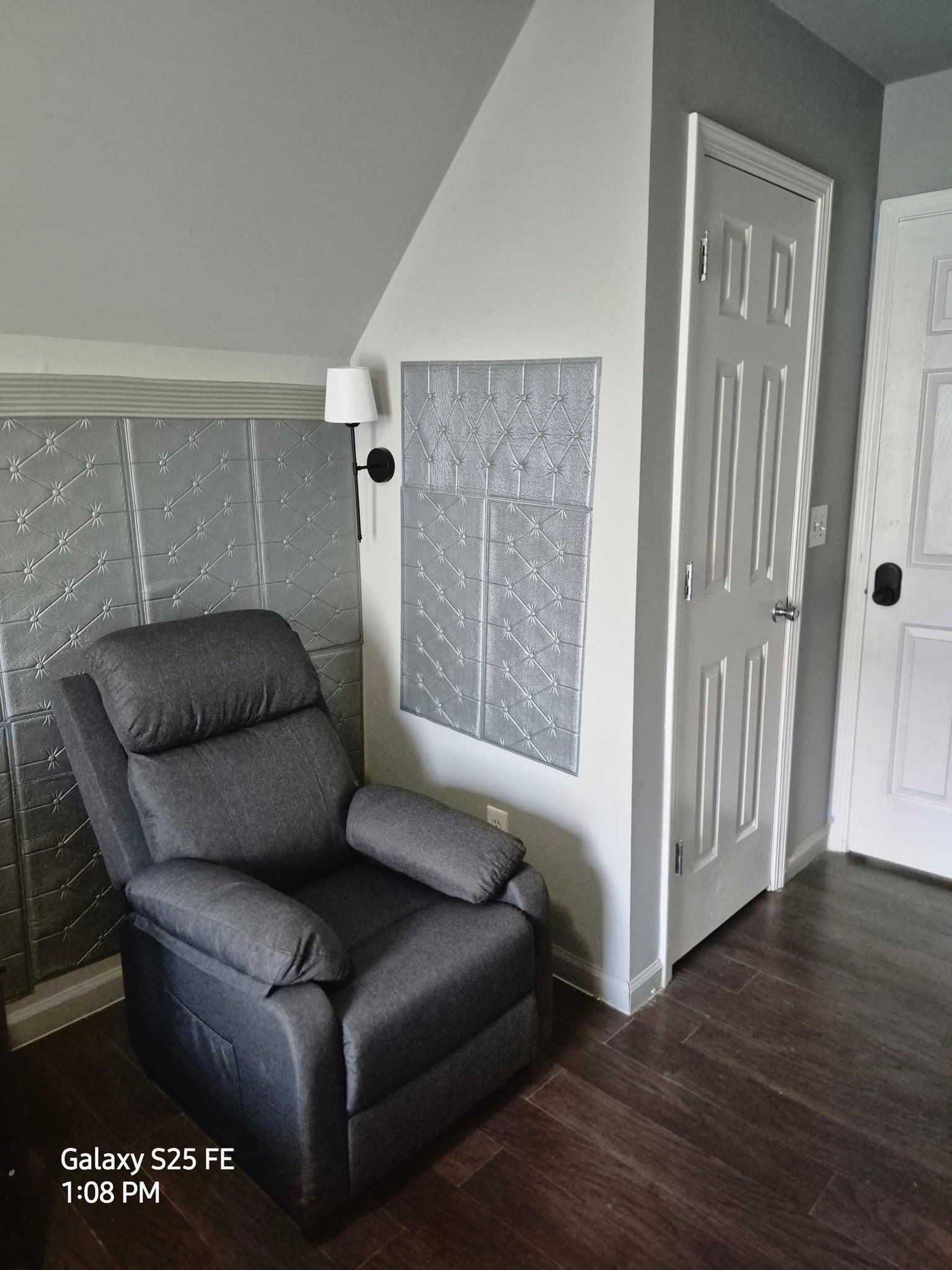 Riverdale House: 7139 Highway 85