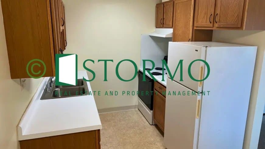 Elk River Apartment: 365 Baldwin Ave NW