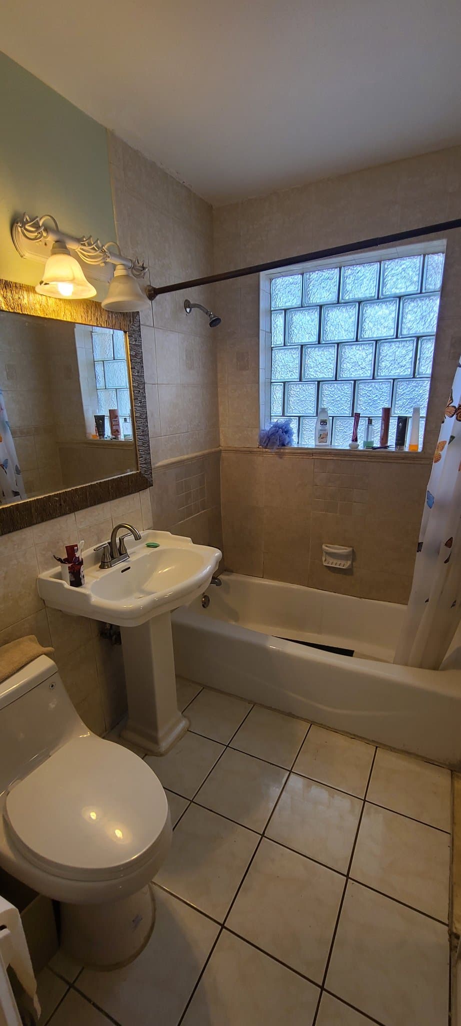 OAKLAND PARK Multiplex: 1566 NE 45th st unit #D