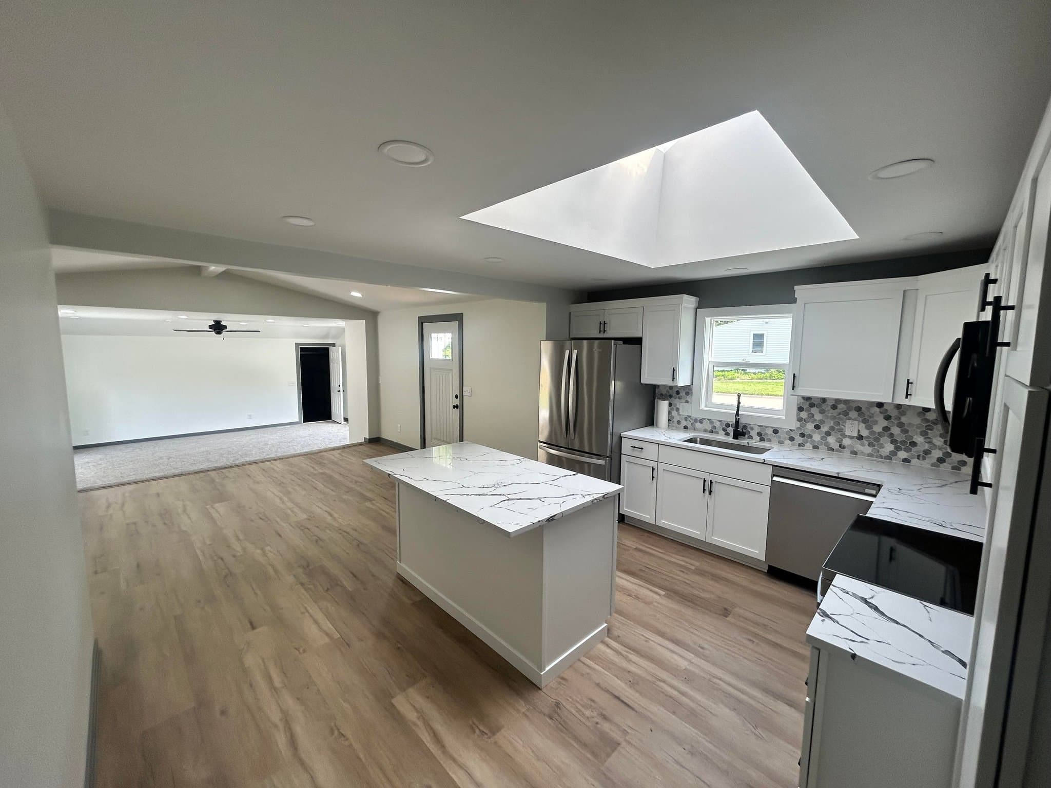 Omaha House: 701 N 85th Street