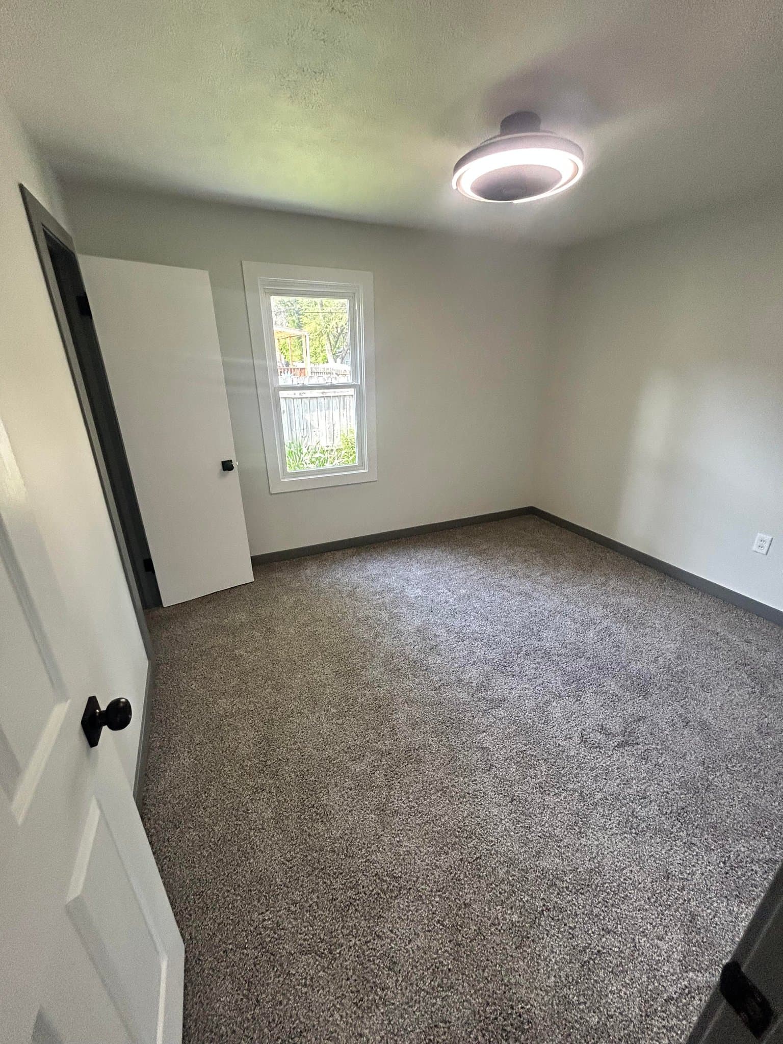 Omaha House: 701 N 85th Street