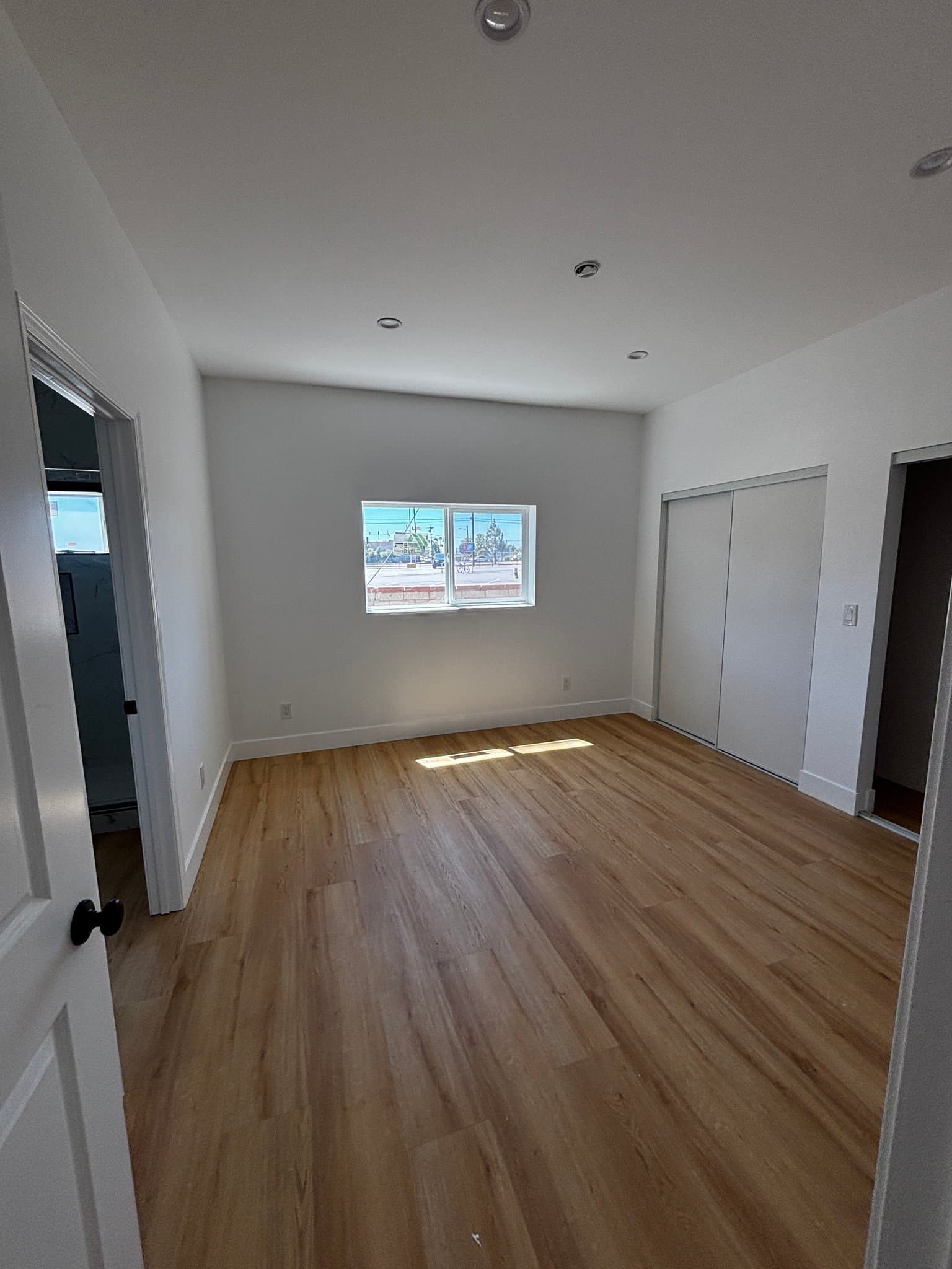 Los Angeles House: 11937 South Ainsworth Street
