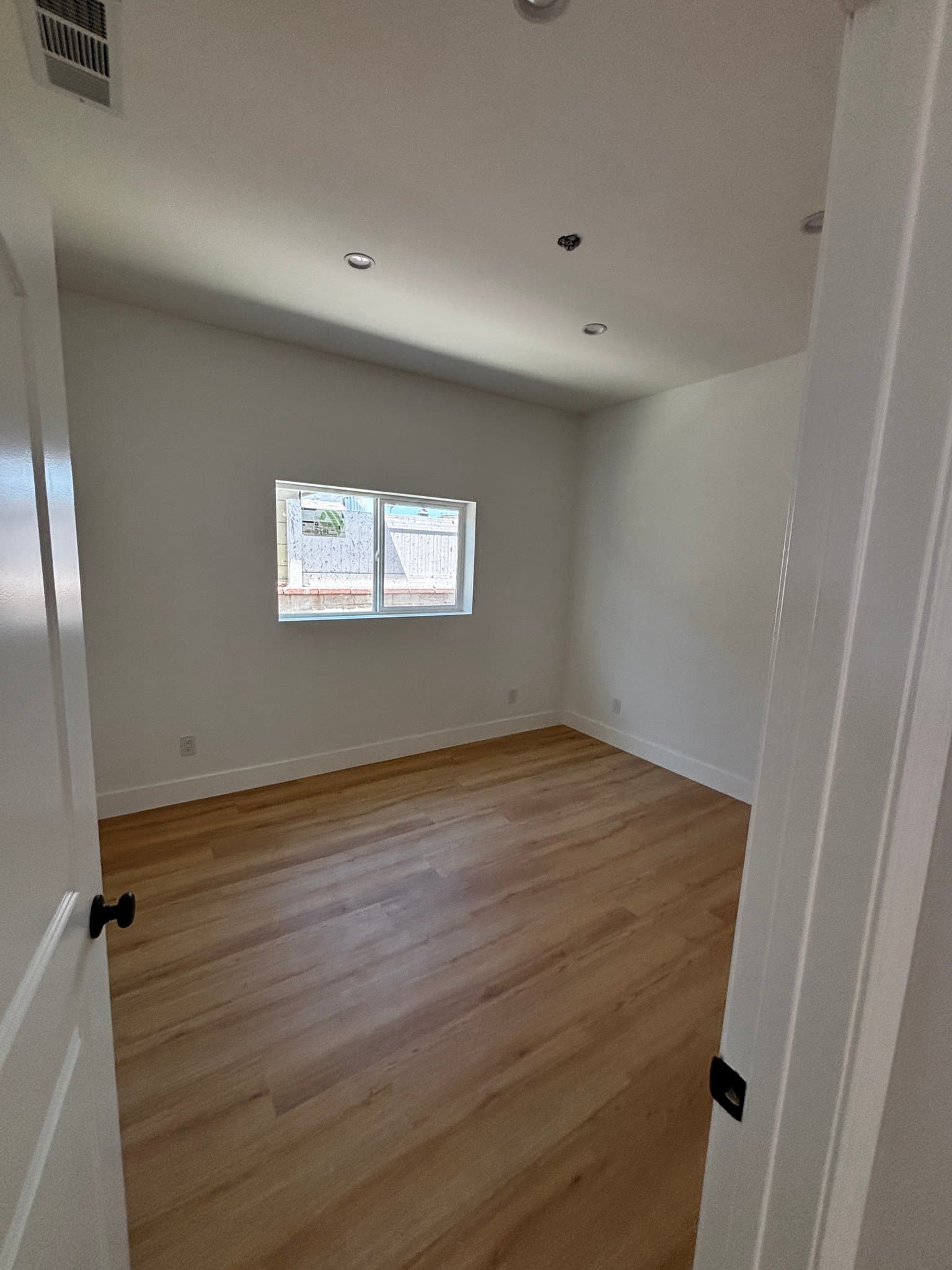 Los Angeles House: 11937 South Ainsworth Street