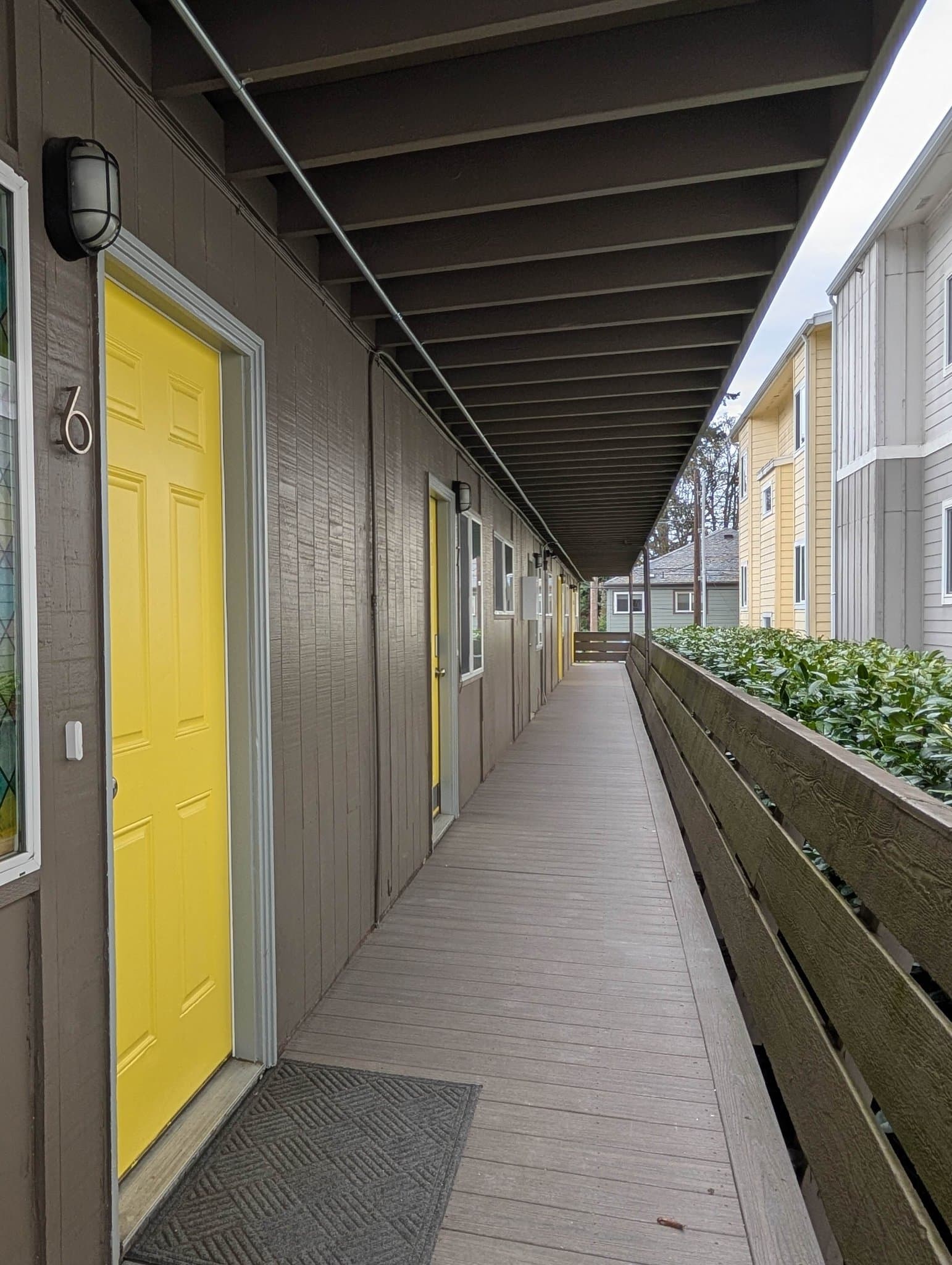 Eugene Apartment: 1370 High Street