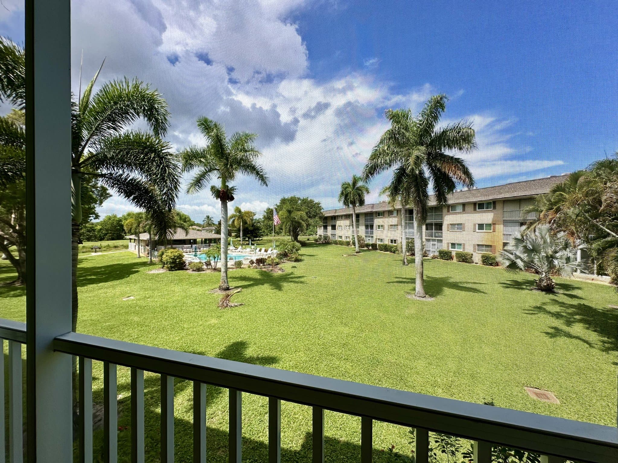 NAPLES Condo: 5467 RATTLESNAKE HAMMOCK RD
