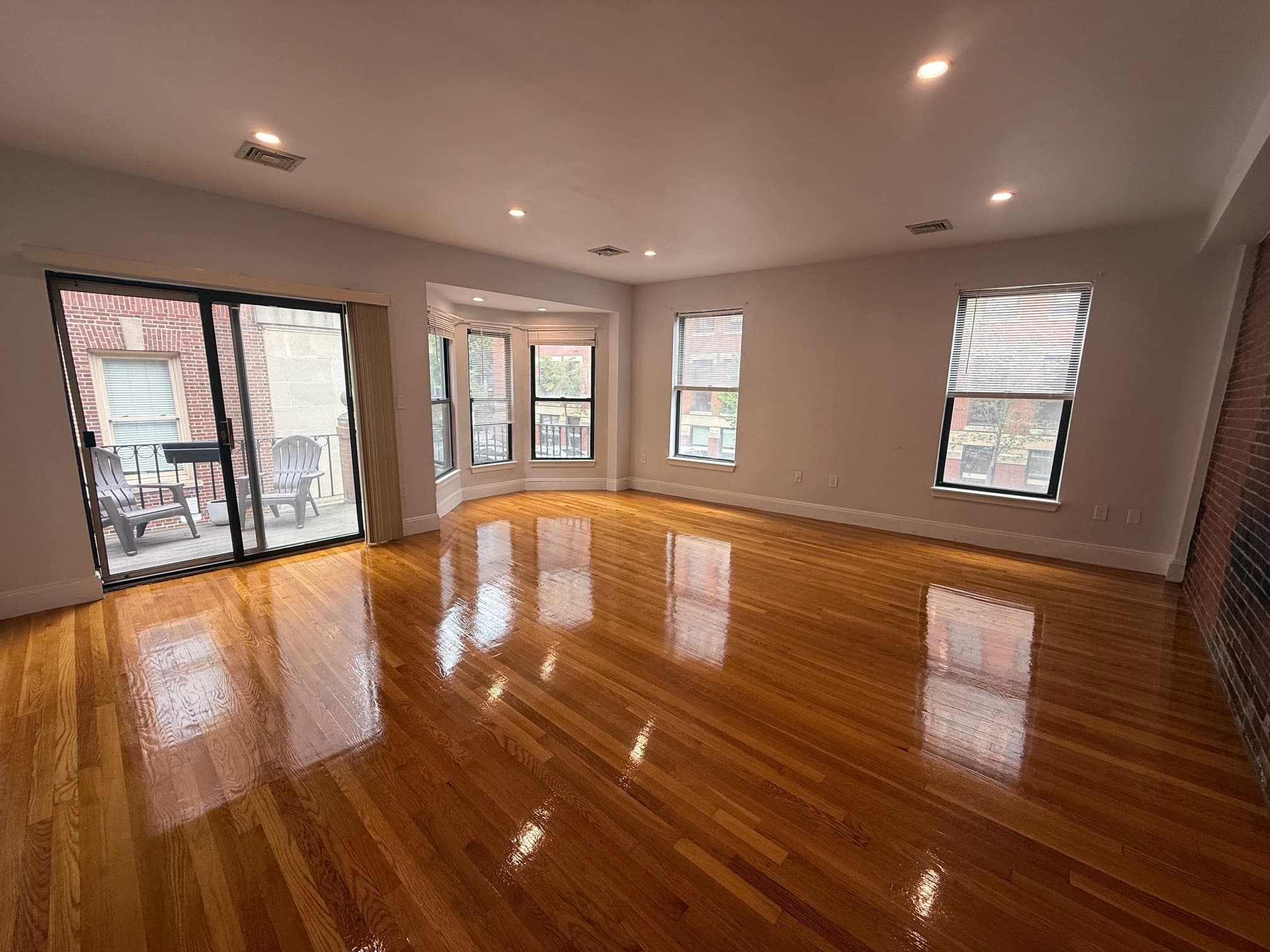Boston Condo: 40 Worcester Sq