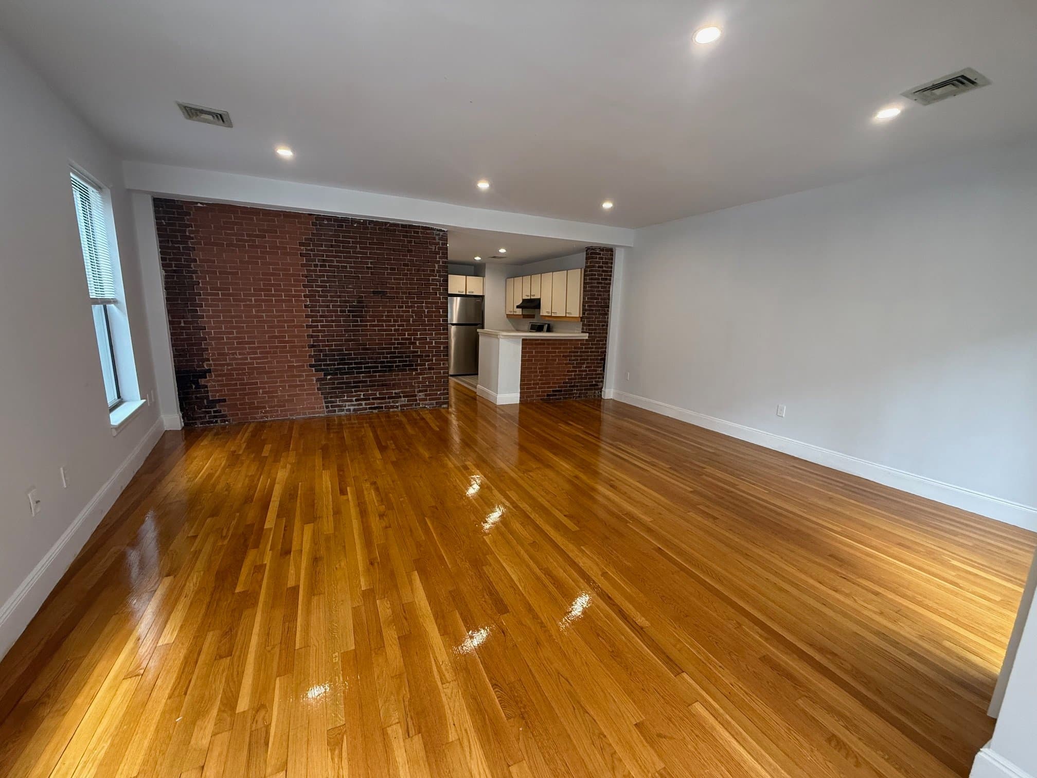 Boston Condo: 40 Worcester Sq