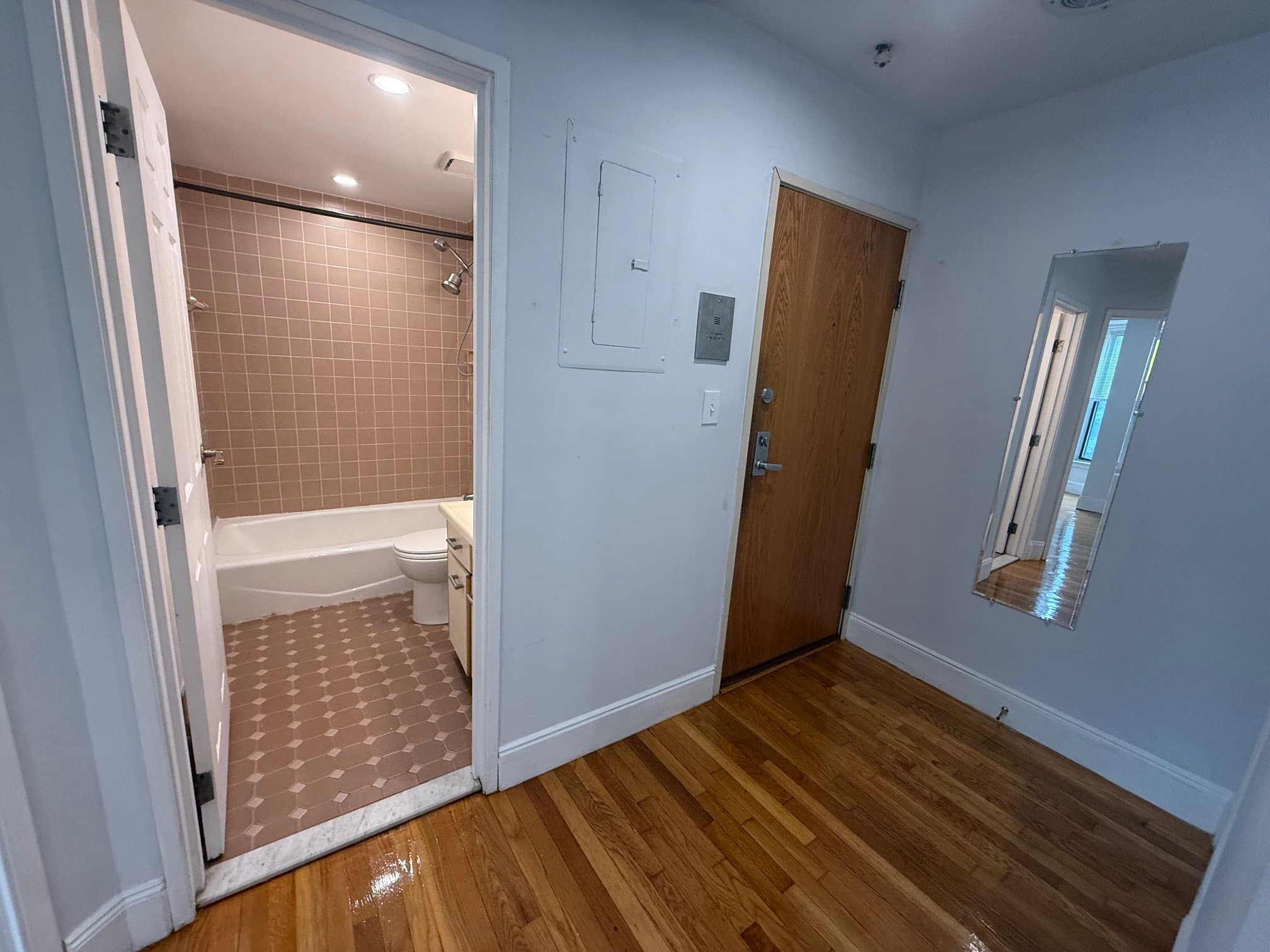 Boston Condo: 40 Worcester Sq